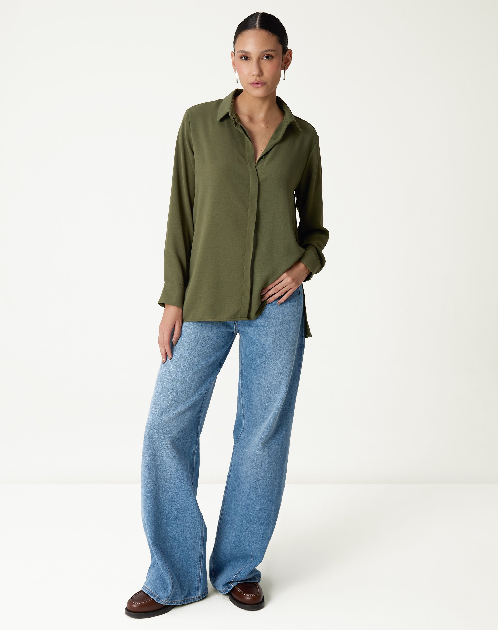 Camisa Manga Longa Barra Reta - Verde