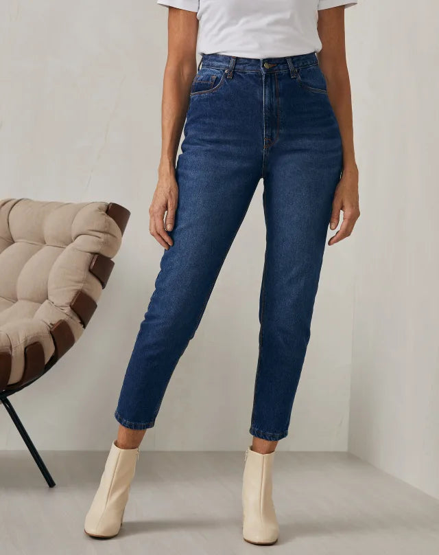 Calça Jeans Mom - Moda Atemporal
