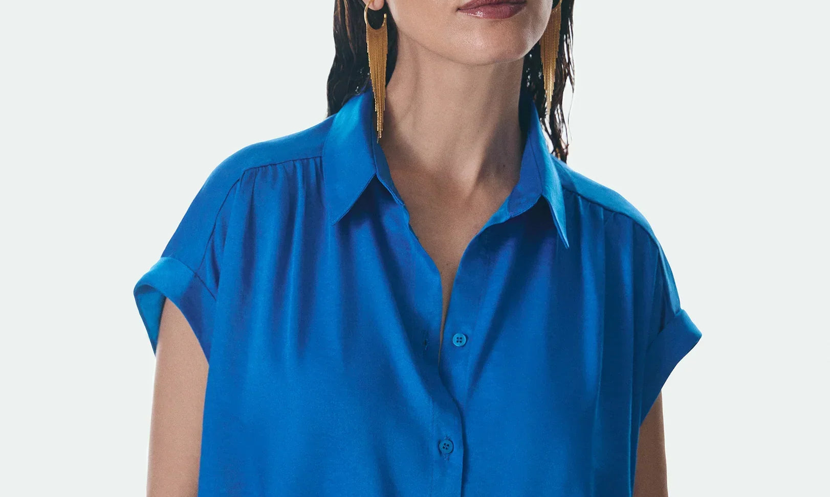 5 tipos de peças chave para montar o guarda-roupa noturno perfeito