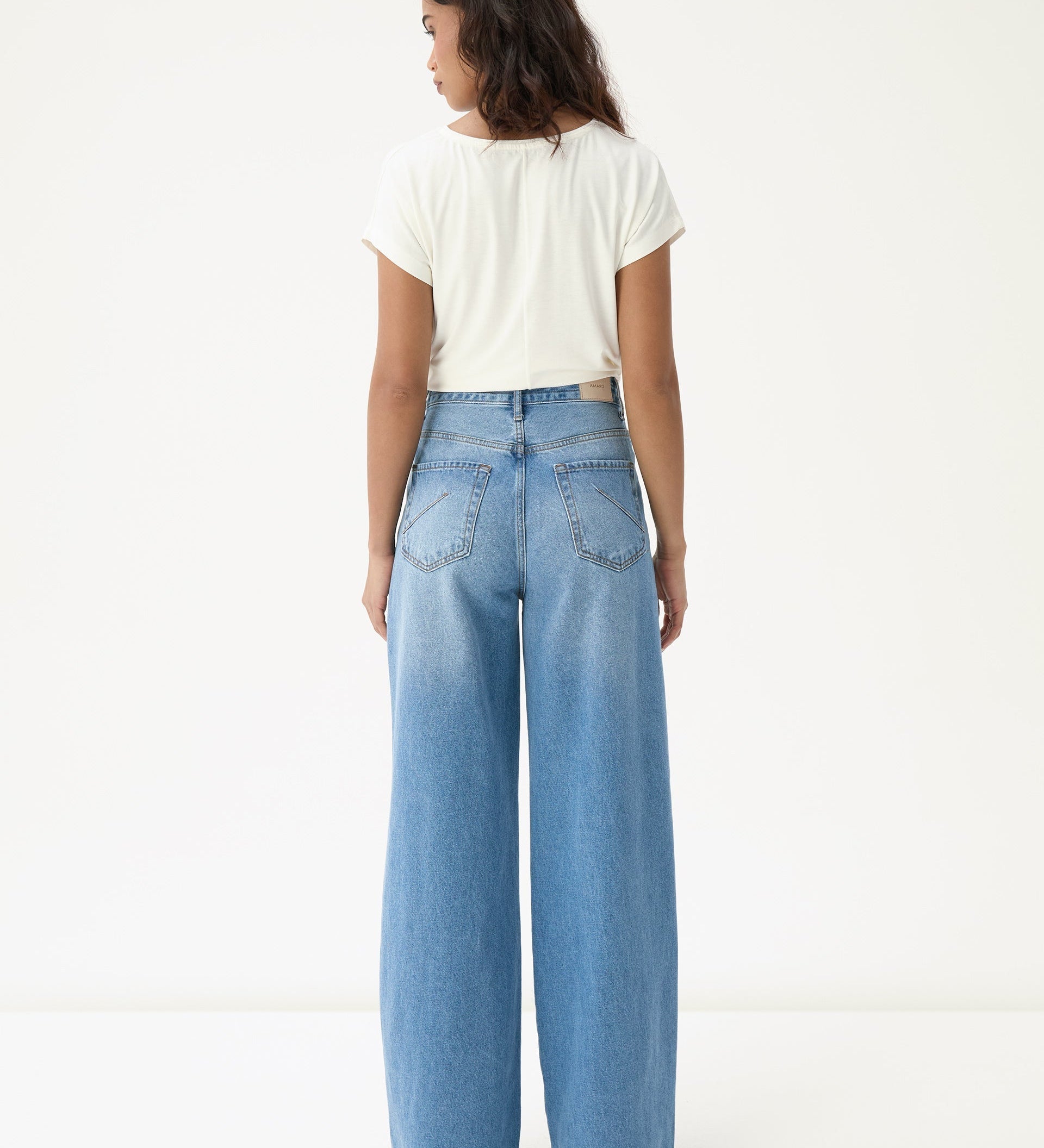 Injeanspensáveis - um Guia da Semana para você multiplicar os seus AMARO Jeans favoritos
