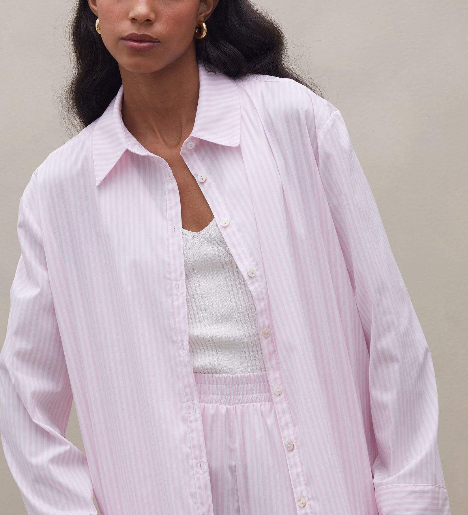 Looks com camisa oversized: dicas e inspirações