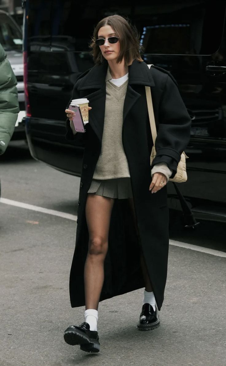 Looks AMARO inspirados no estilo Hailey Bieber