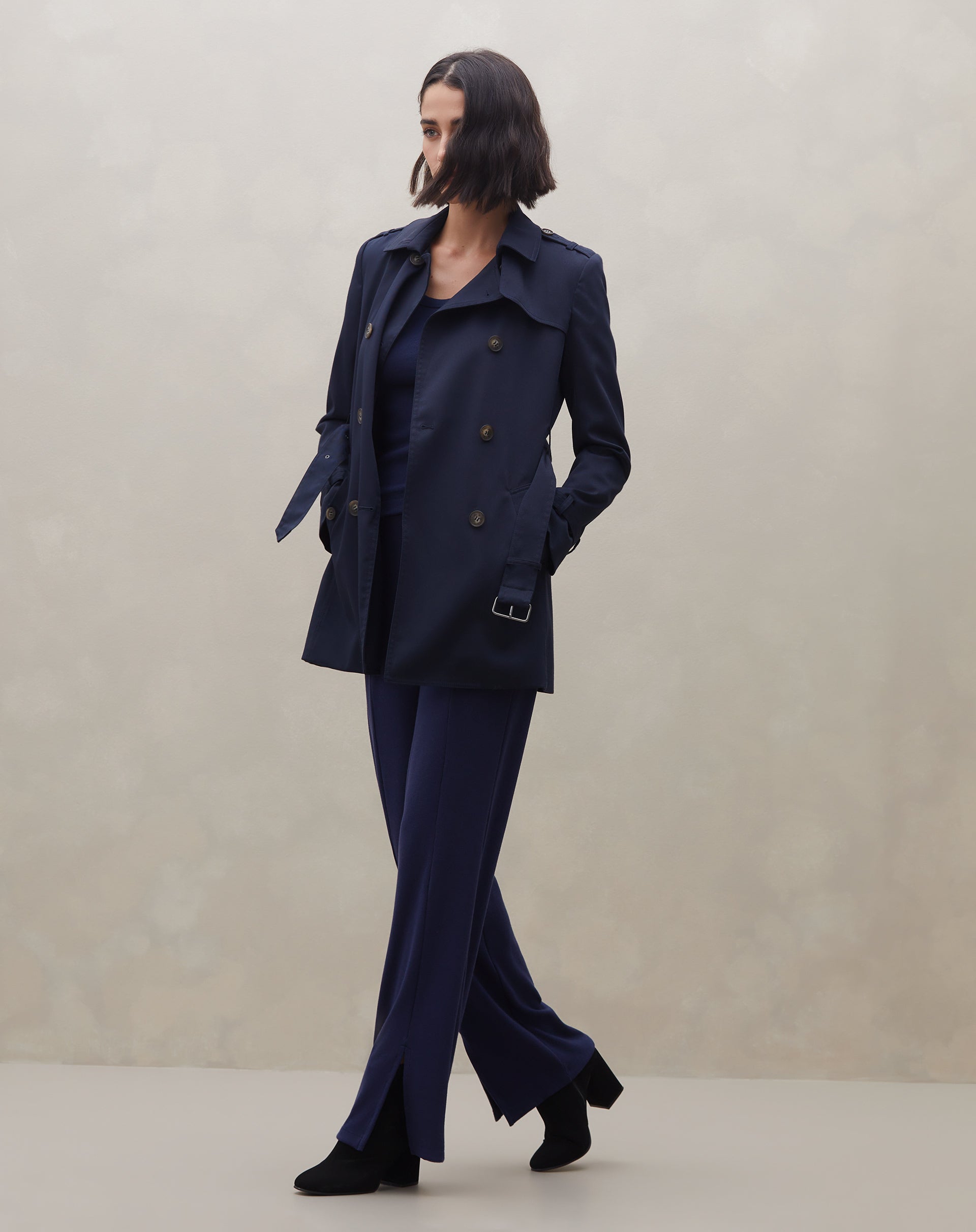 20000453_0016_trench-coat-london-breeze-azul-marinho_0_ecbfba15-c0f3-4dc5-92a6-28896d765b5d.jpg