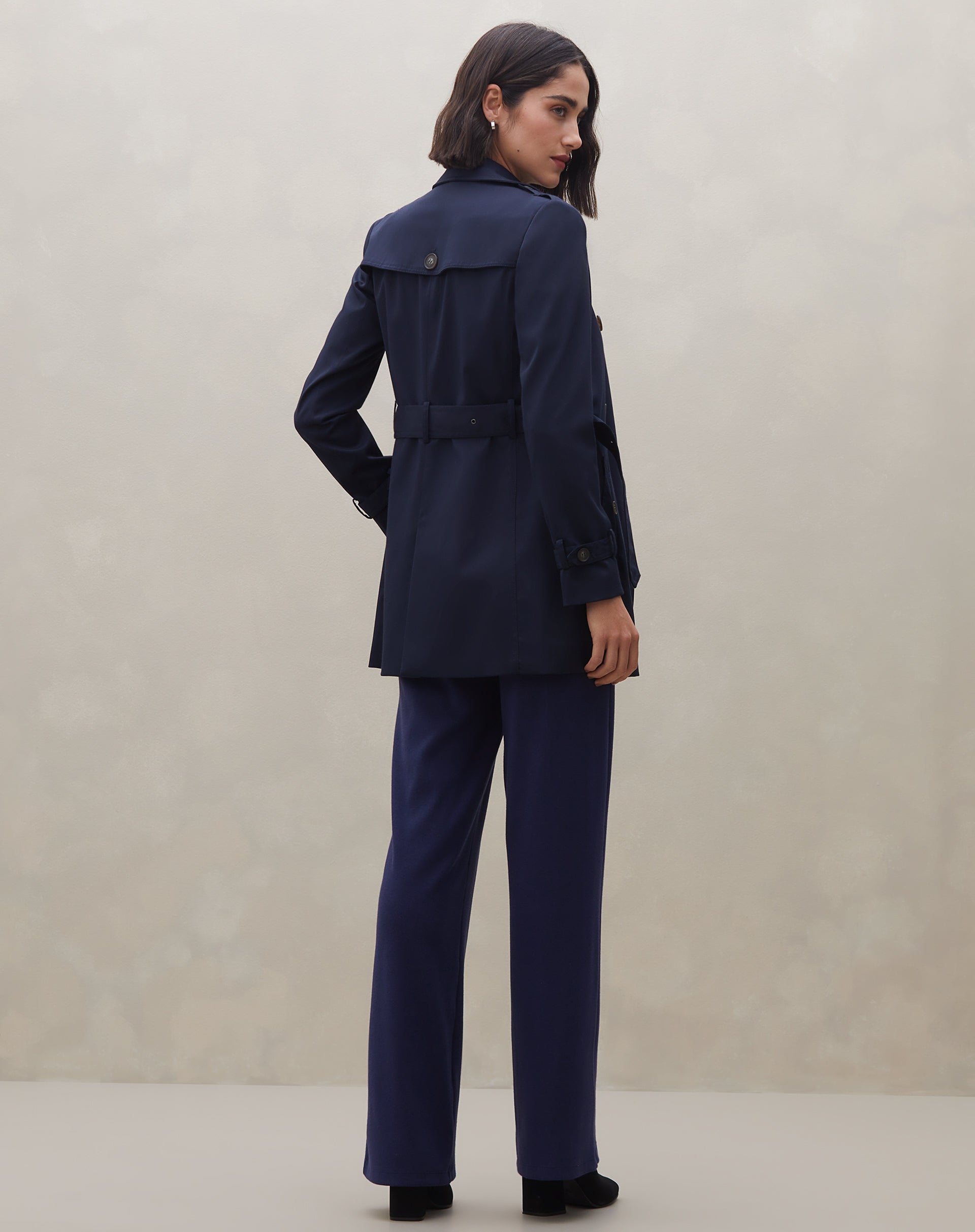20000453_0016_trench-coat-london-breeze-azul-marinho_2_0ee922a9-23f5-4245-9307-26cf0cd12897.jpg