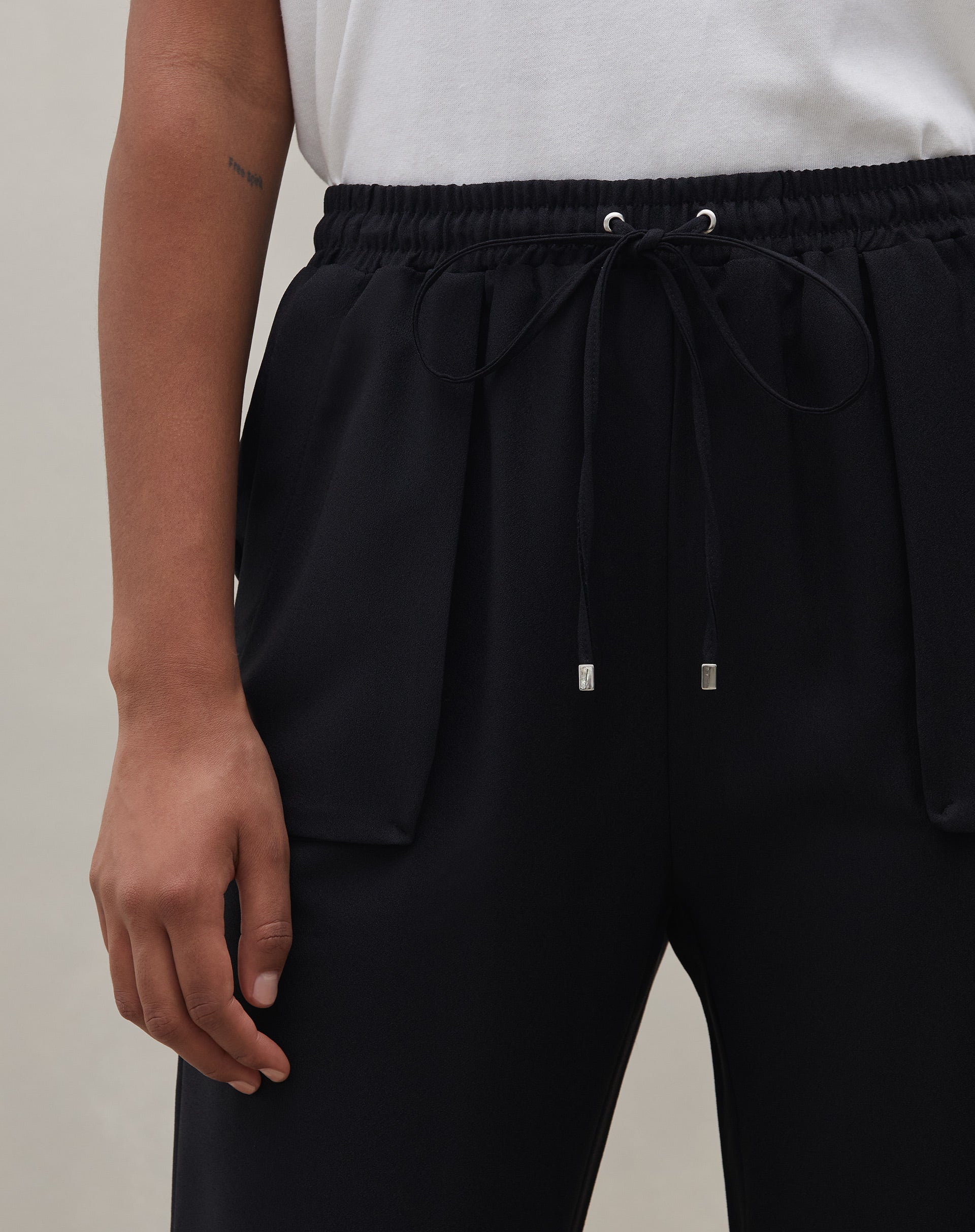 Calça Jogging Alfaiataria Essential - Preto