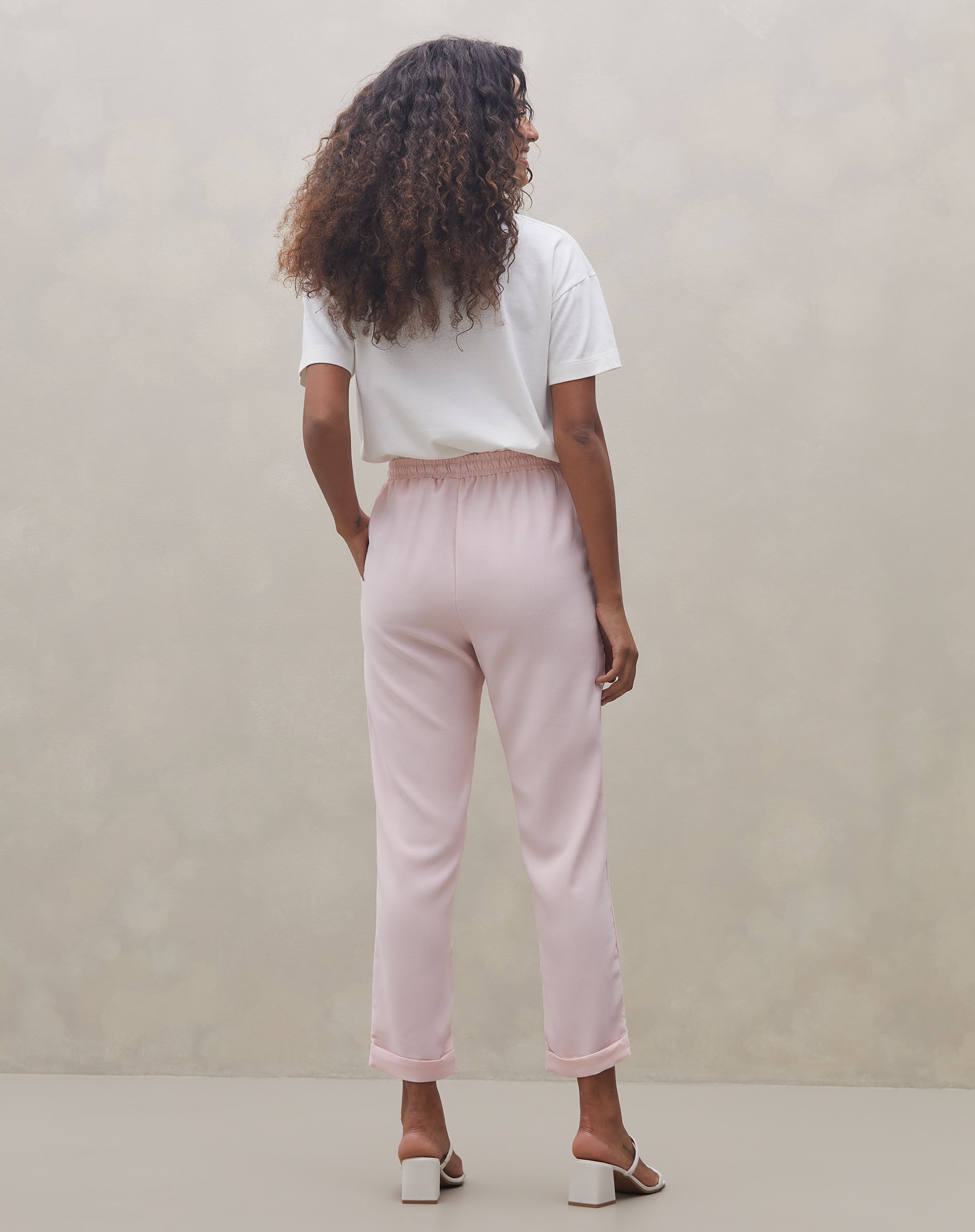 Calça Jogging Alfaiataria Essential - Rosa Claro