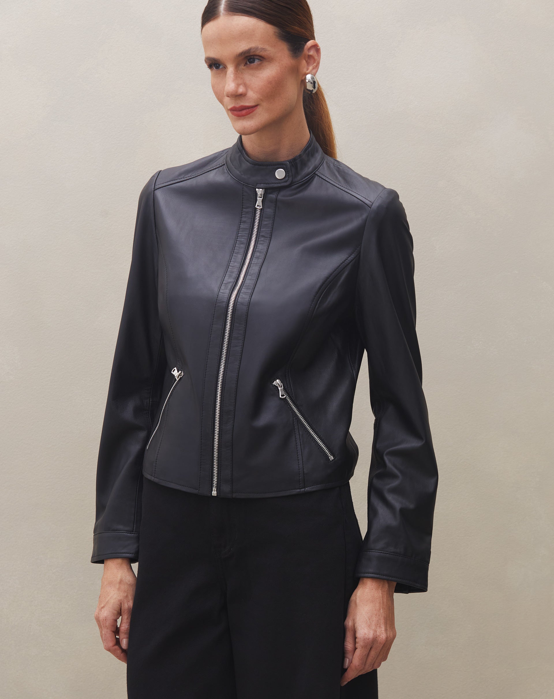 JAQUETA COURO PELICA ESSENTIAL - PRETO