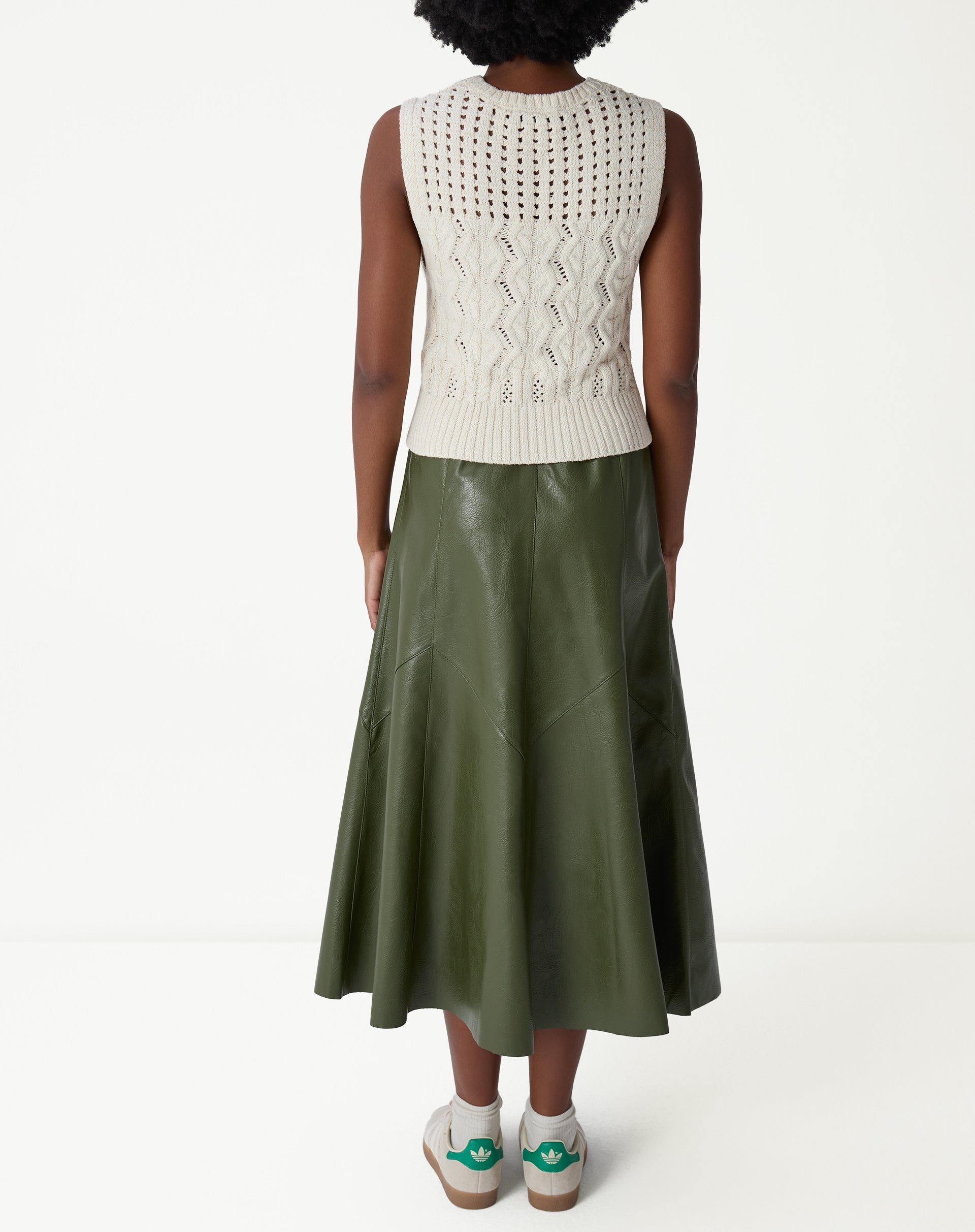 20005998_0033_saia-midi-statement-verde-militar_3_1144f7ed-d03e-4568-8007-28b2905c9c4c.jpg