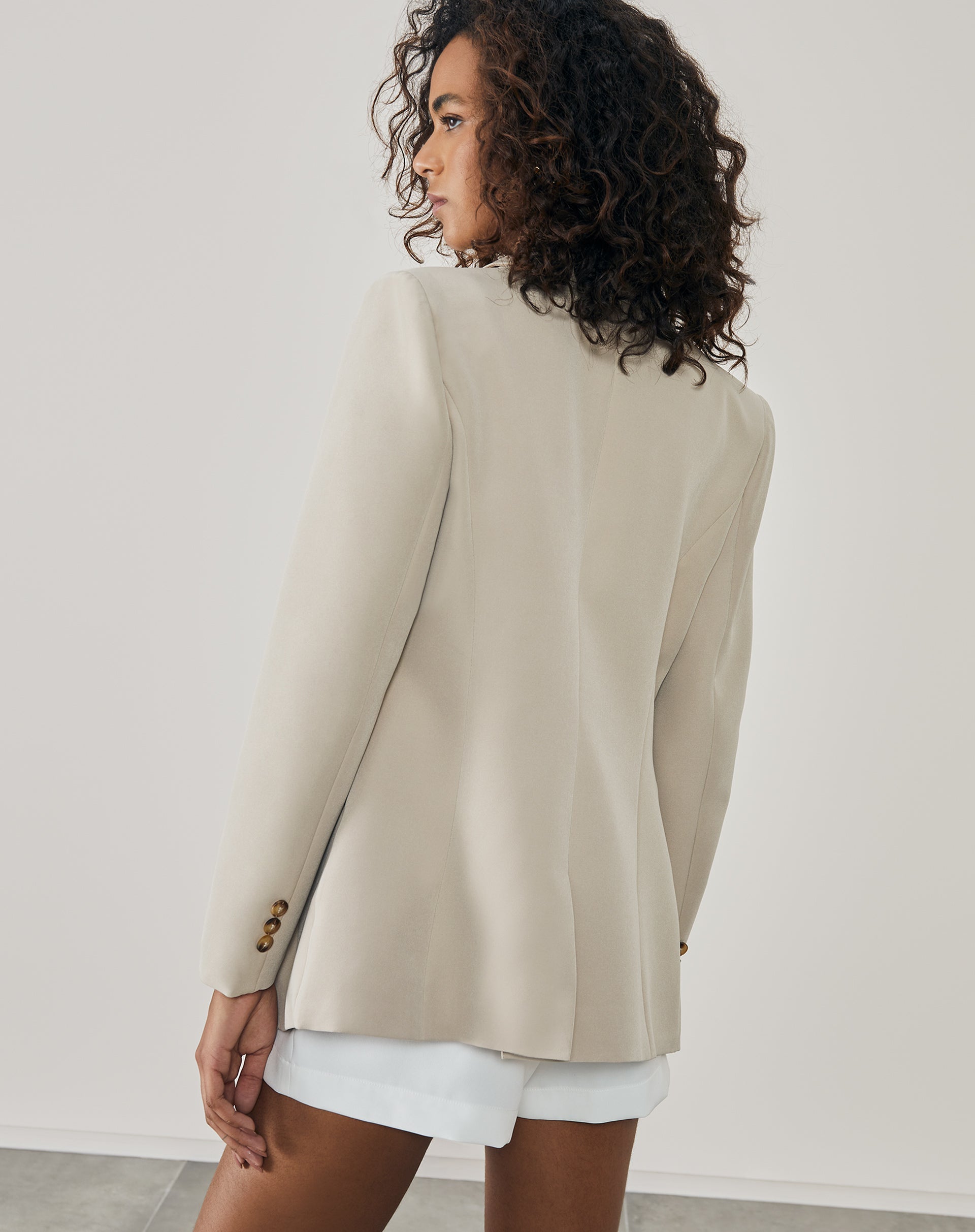 Blazer Alongado com Ponta - Areia