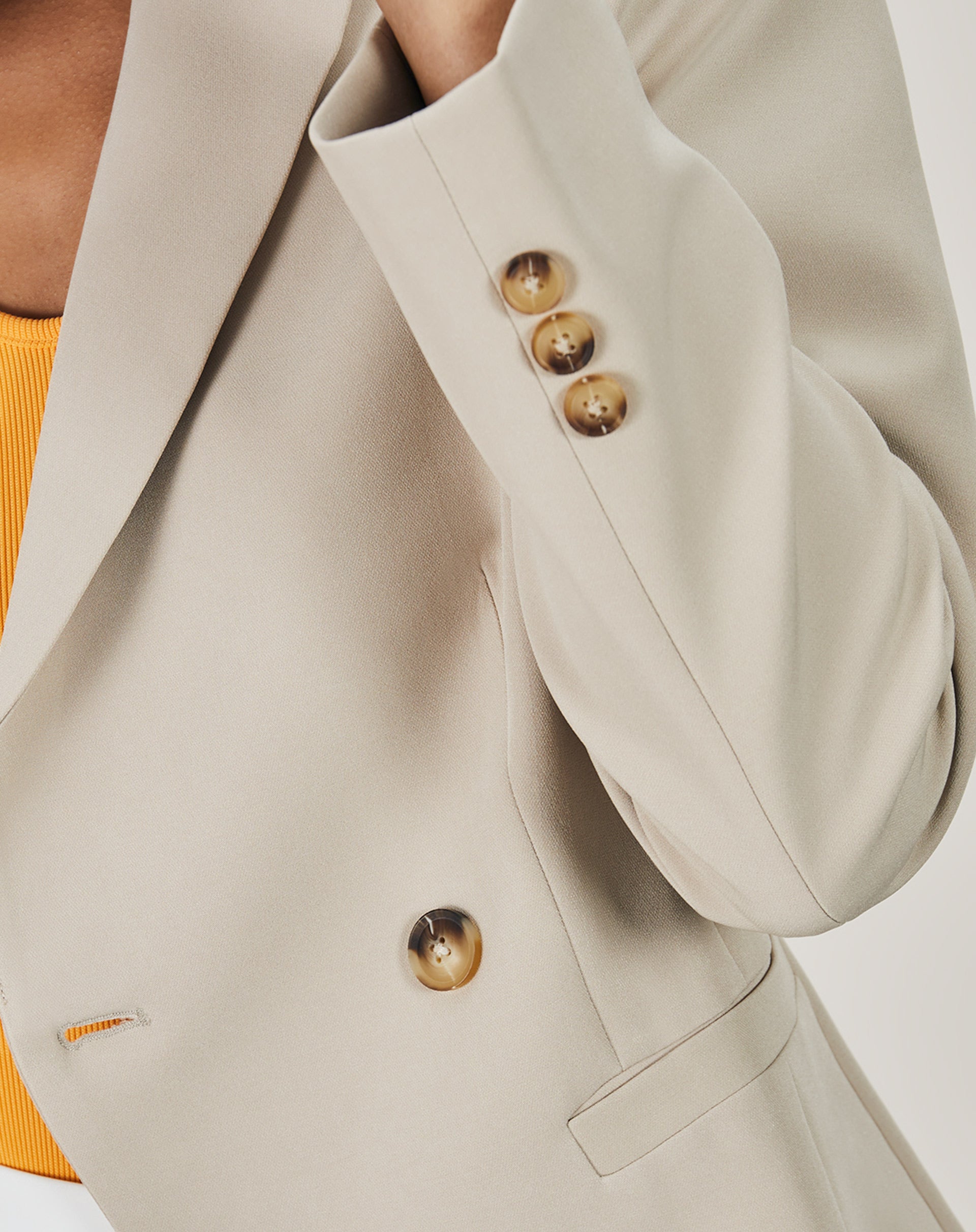 Blazer Alongado com Ponta - Areia