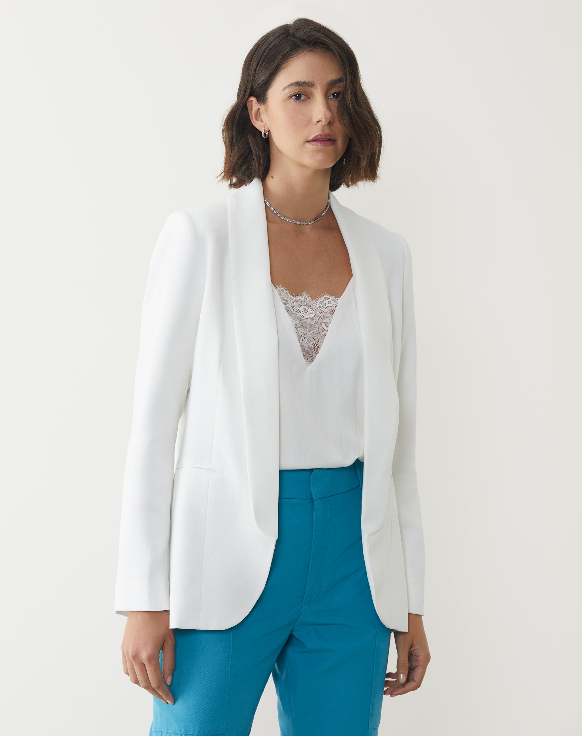 20027804_0029_blazer-oversized-com-bolso-off-white_0_87f980f3-5b8f-4d49-8f72-e660e56eea0e.jpg