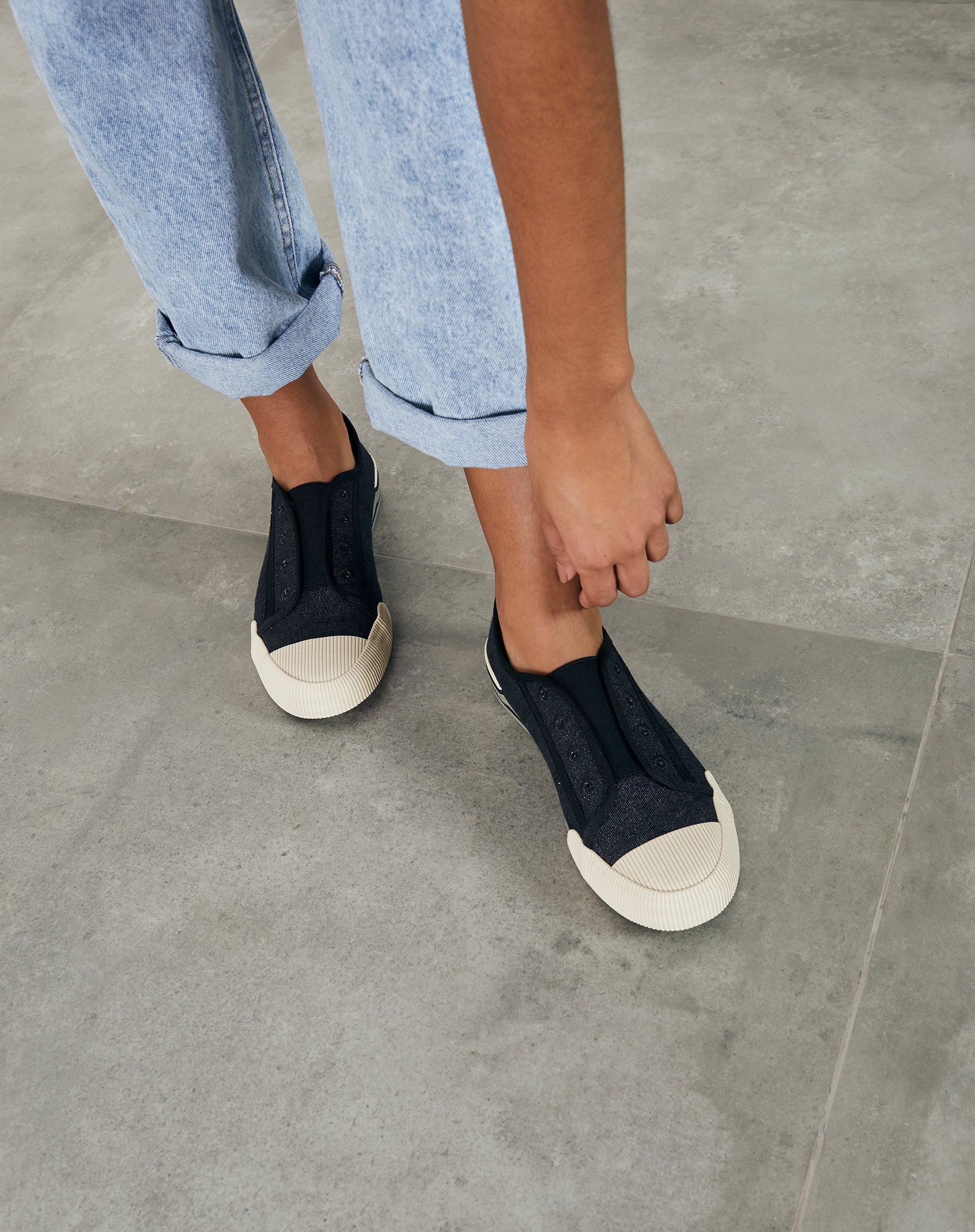 Alme Tênis Casual Lume sem Cadarço - Preto