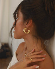 Argola Bold Grande - Dourado - Dourado