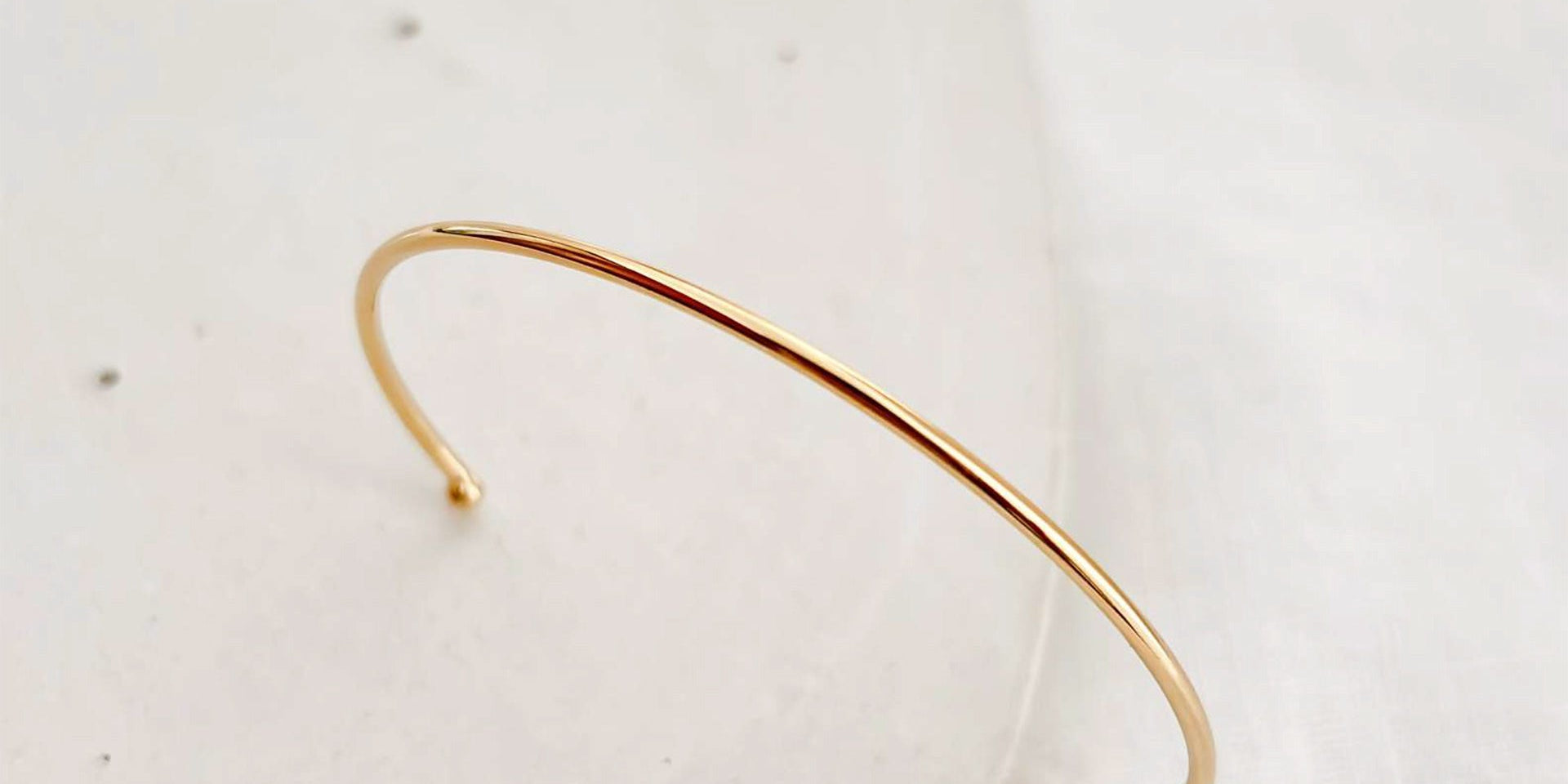 40015061_0009_bracelete-line-dourado-dourado_0_e6c08f66-eb38-4d79-aab9-c0aff576a6b5.jpg