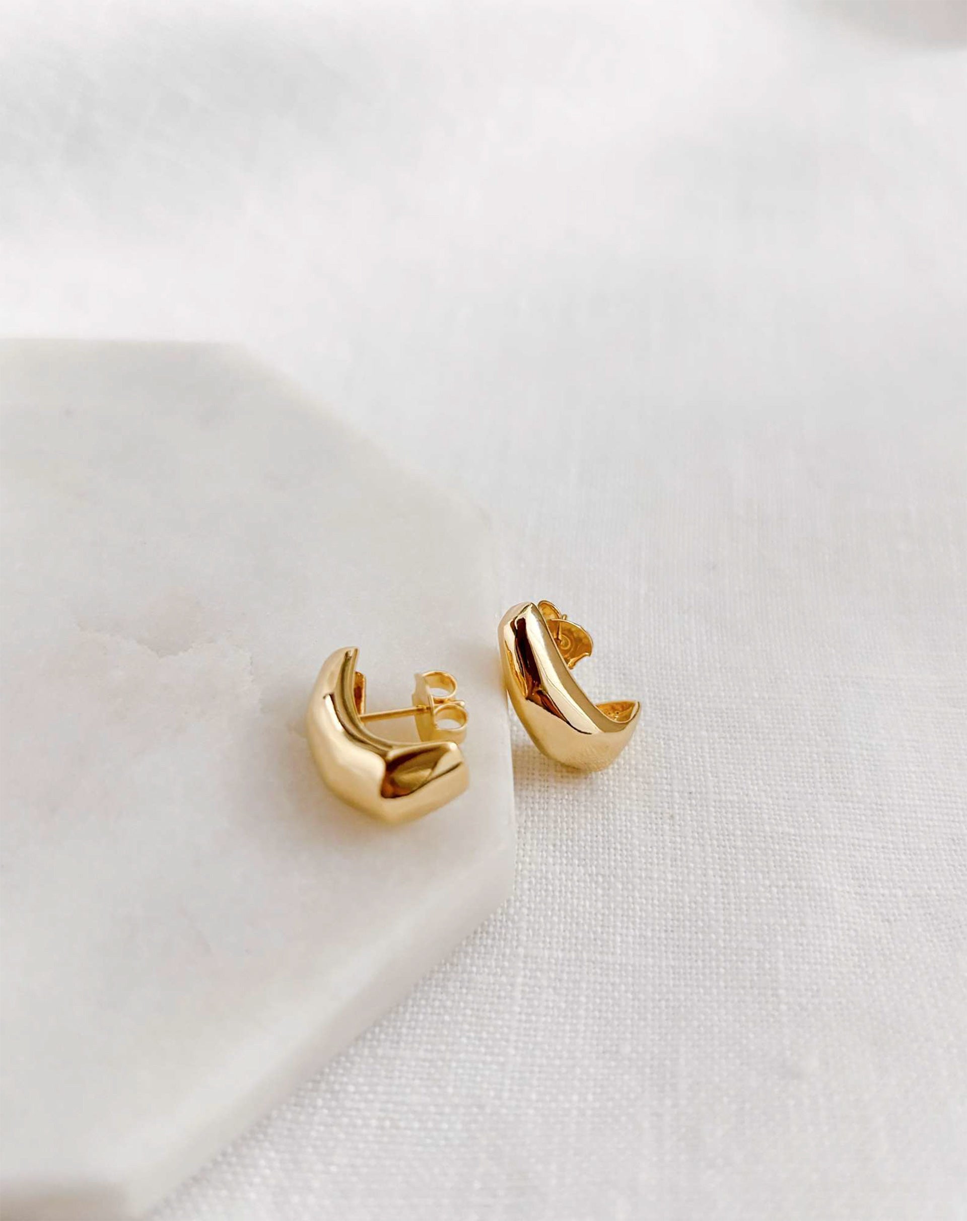 Ear Hook Diamond - Dourado