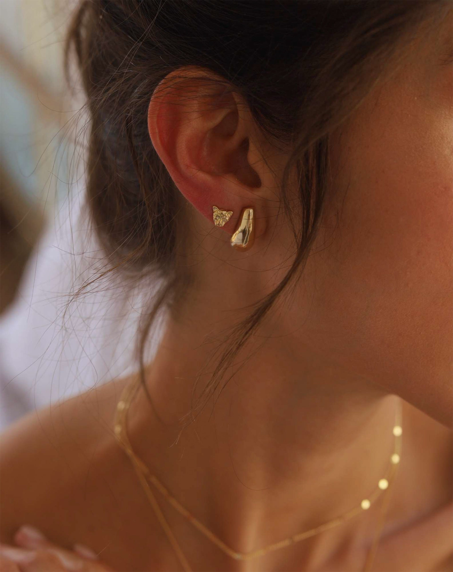 Ear Hook Diamond - Dourado
