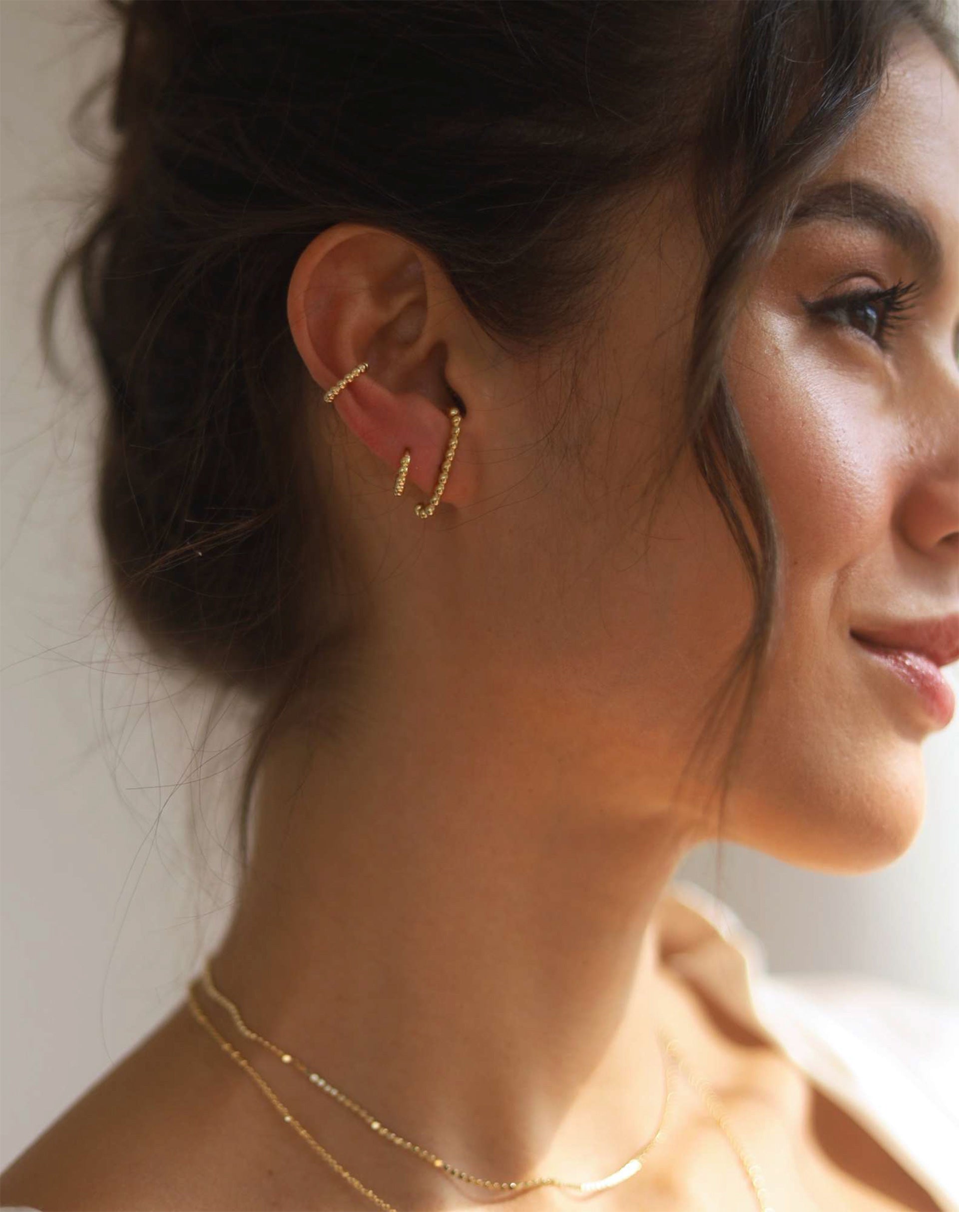 Ear Hook Dots - Dourado