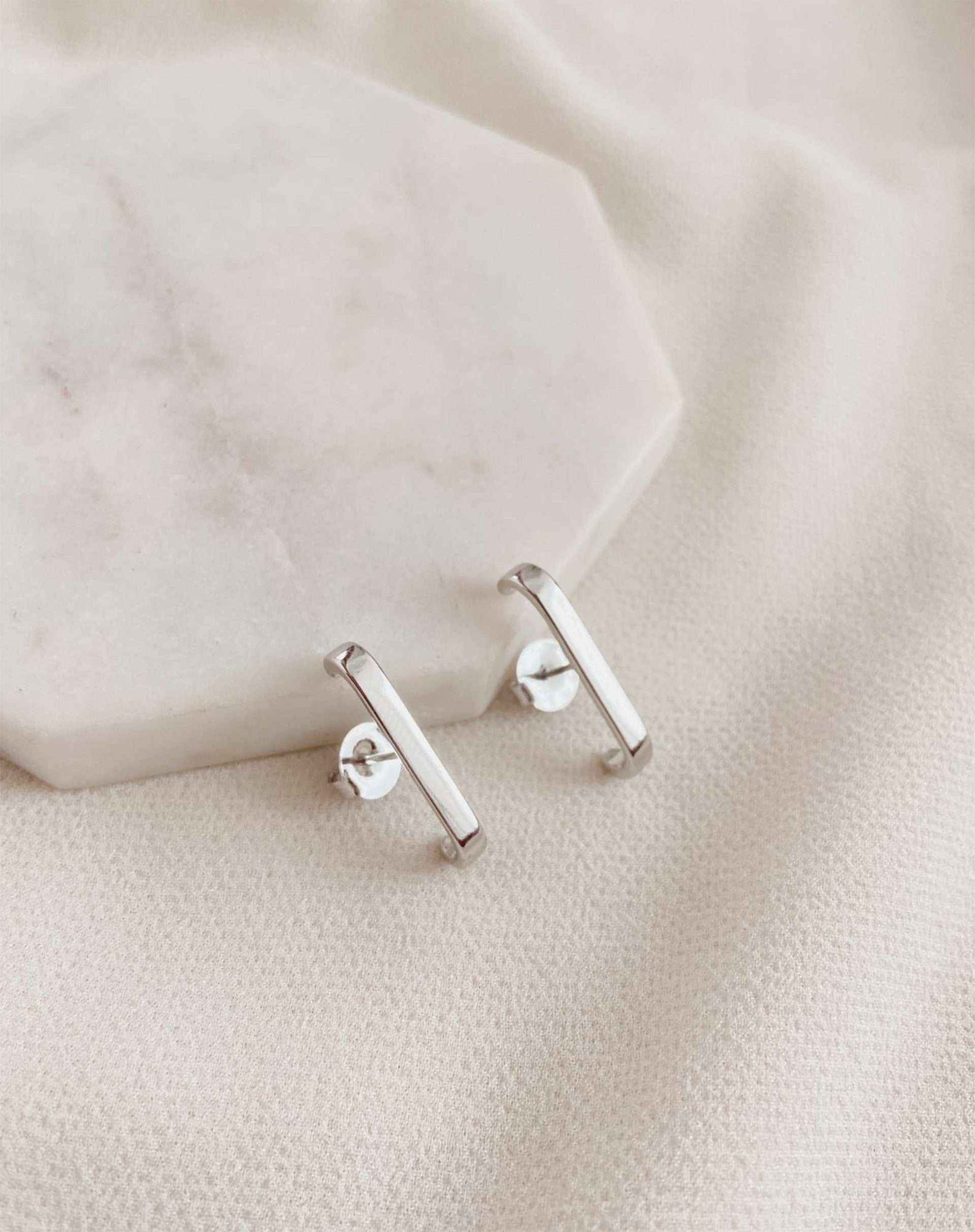 Ear Hook Line - Prata