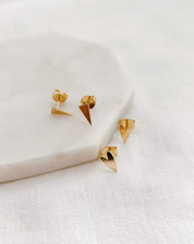 Kit Brincos Coração e Triângulo - Dourado