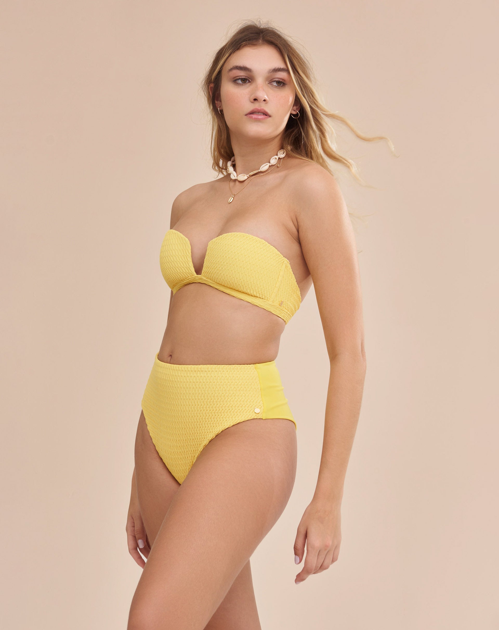 Calcinha Ola Hot Pant Amarelo Sol - Amarelo