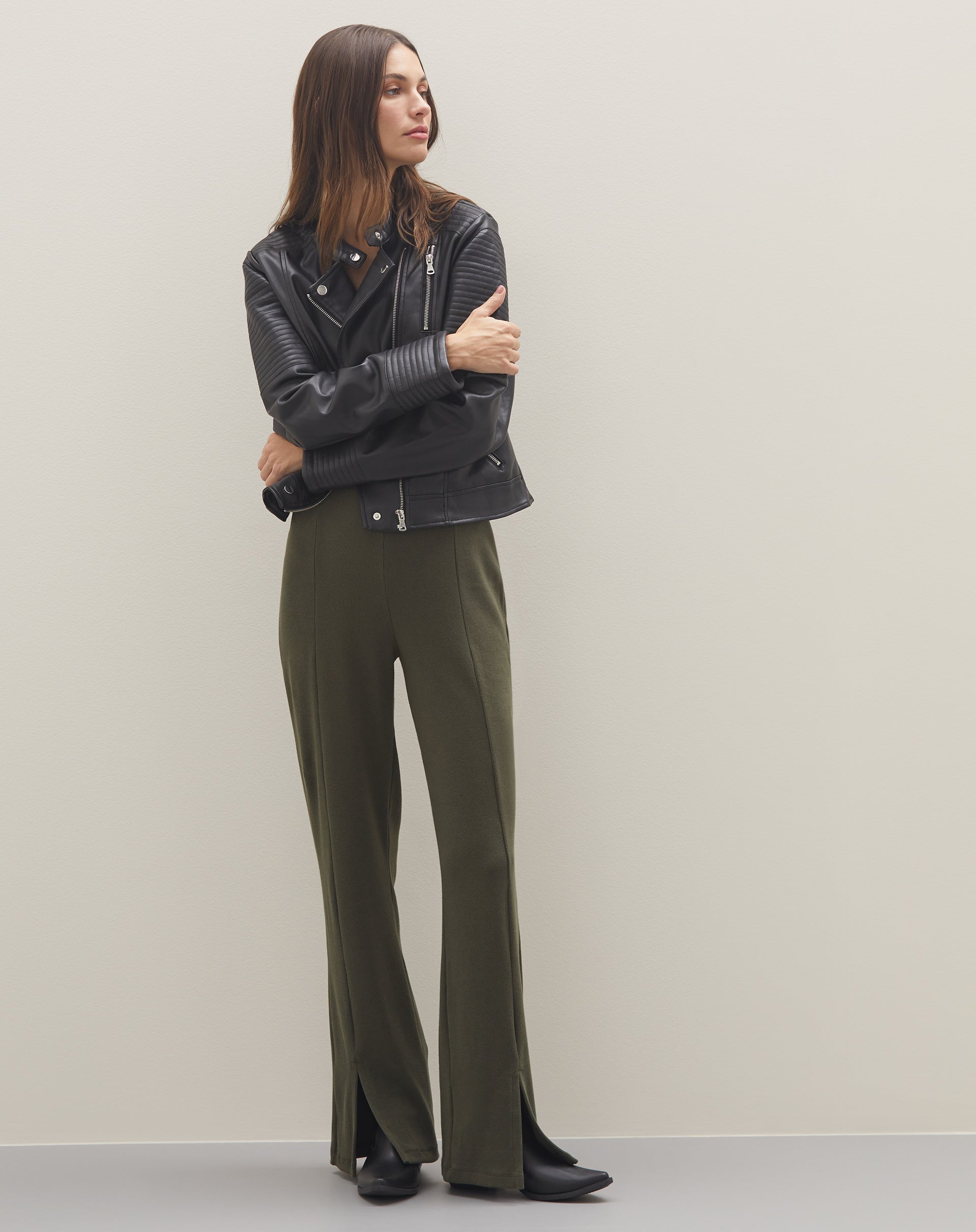 Bota Western Cano Curto Preto – AMARO - Main Image