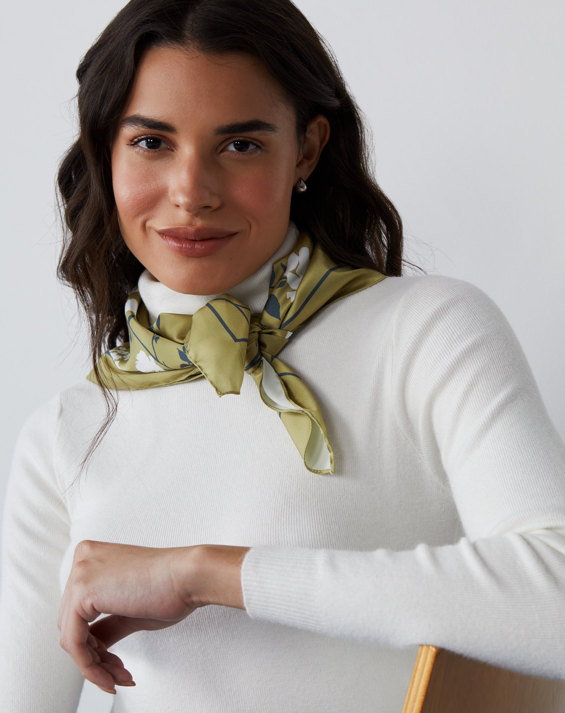 Lenço Quadrado Acetinado - Scarf Garden Lime