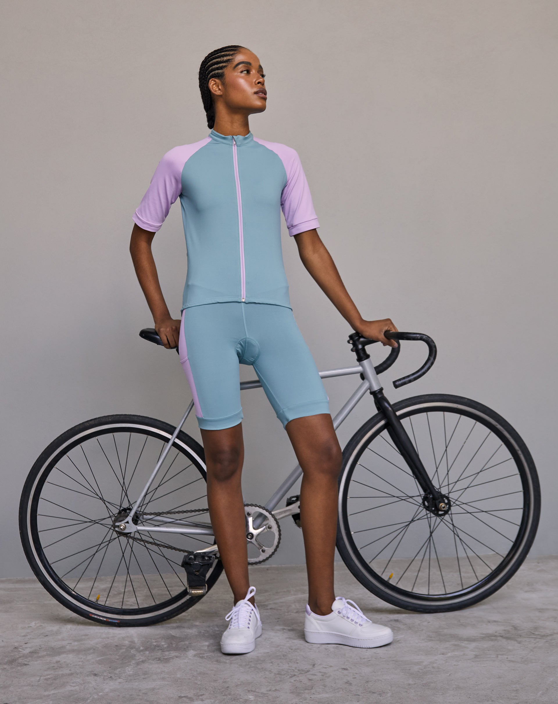 Shorts Biker com Acolchoado - Azul