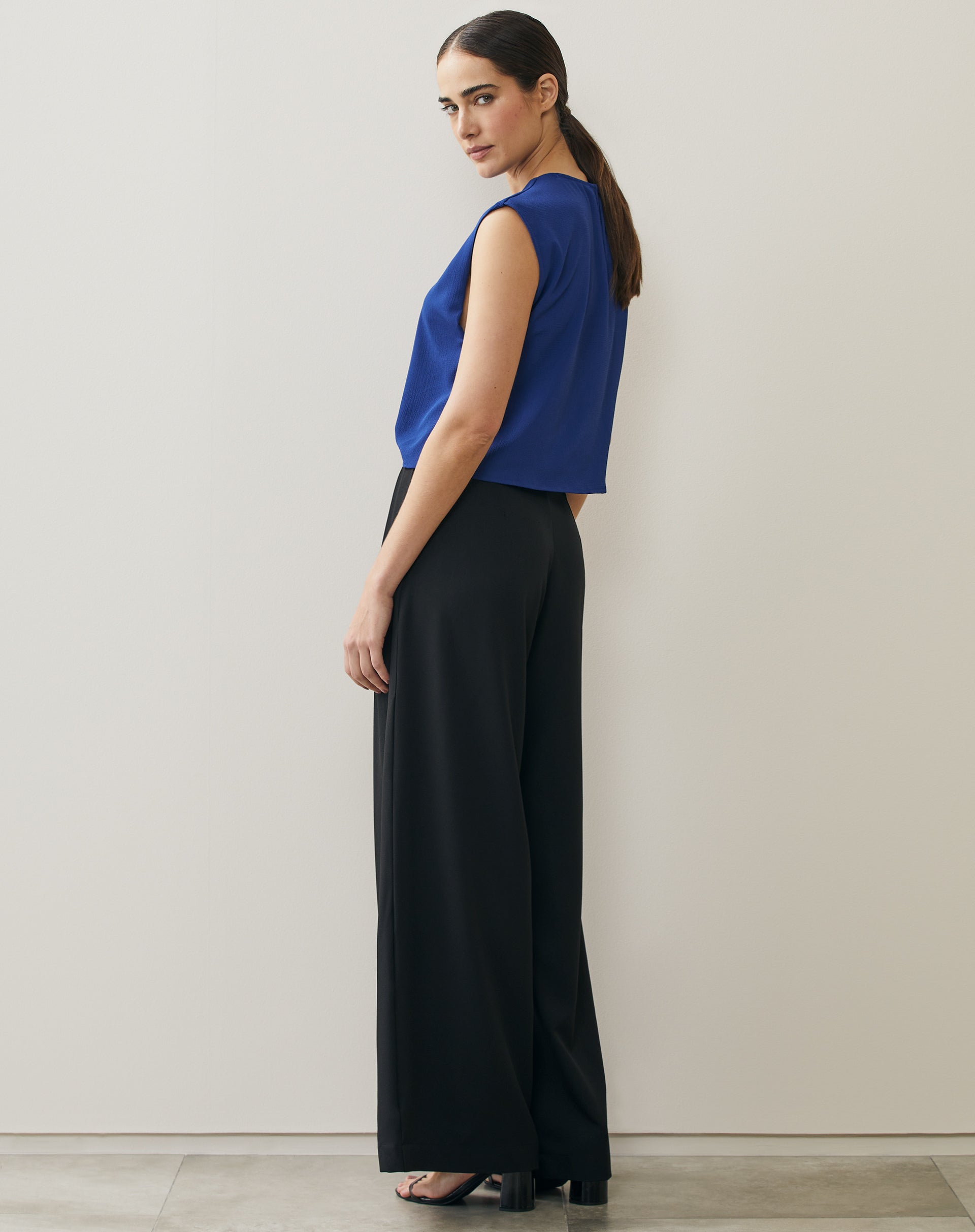 Calça Wide Alfaiataria Essential - Preto