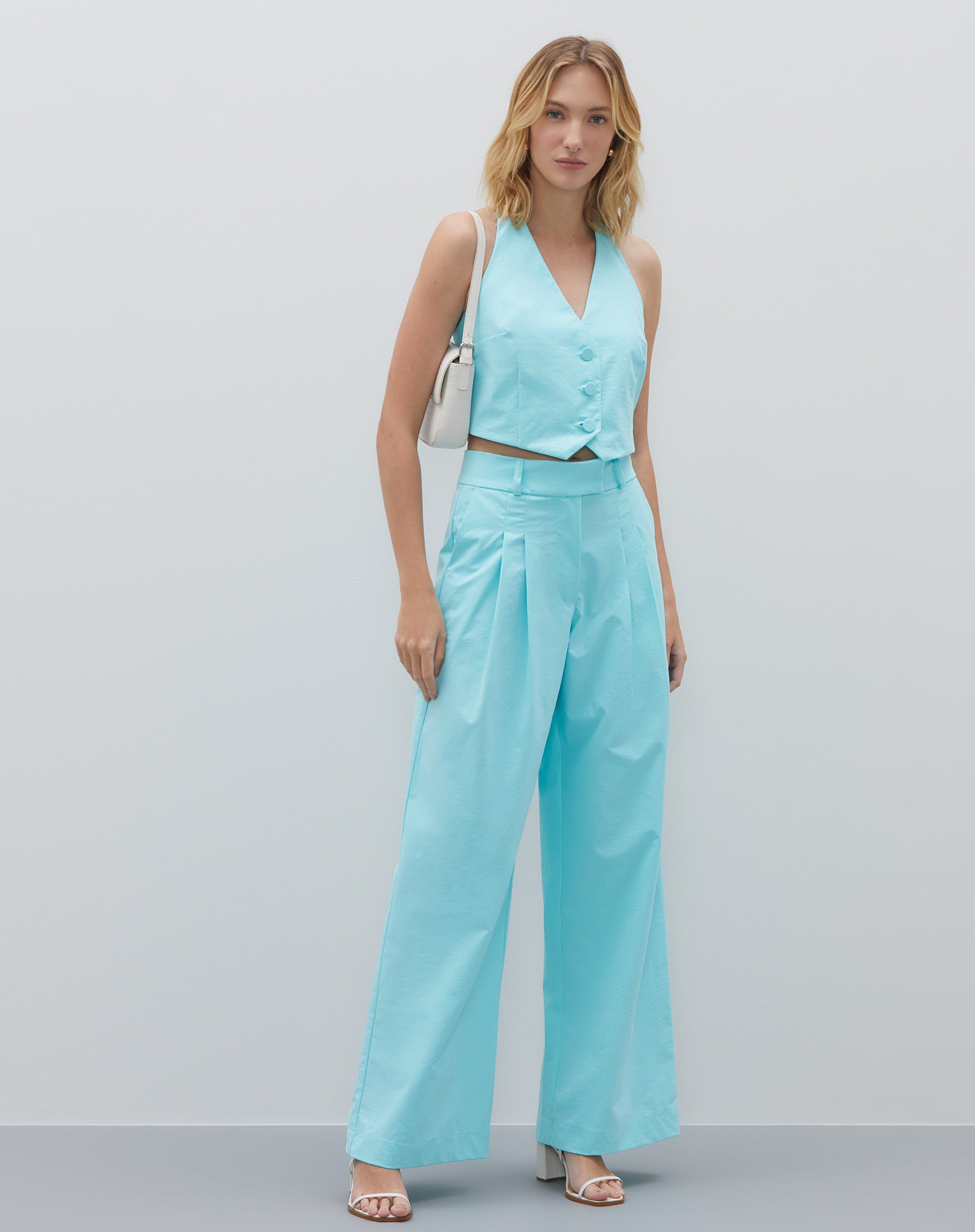 CALÇA WIDE COM PREGAS ALFAIATARIA - VERDE ÁGUA