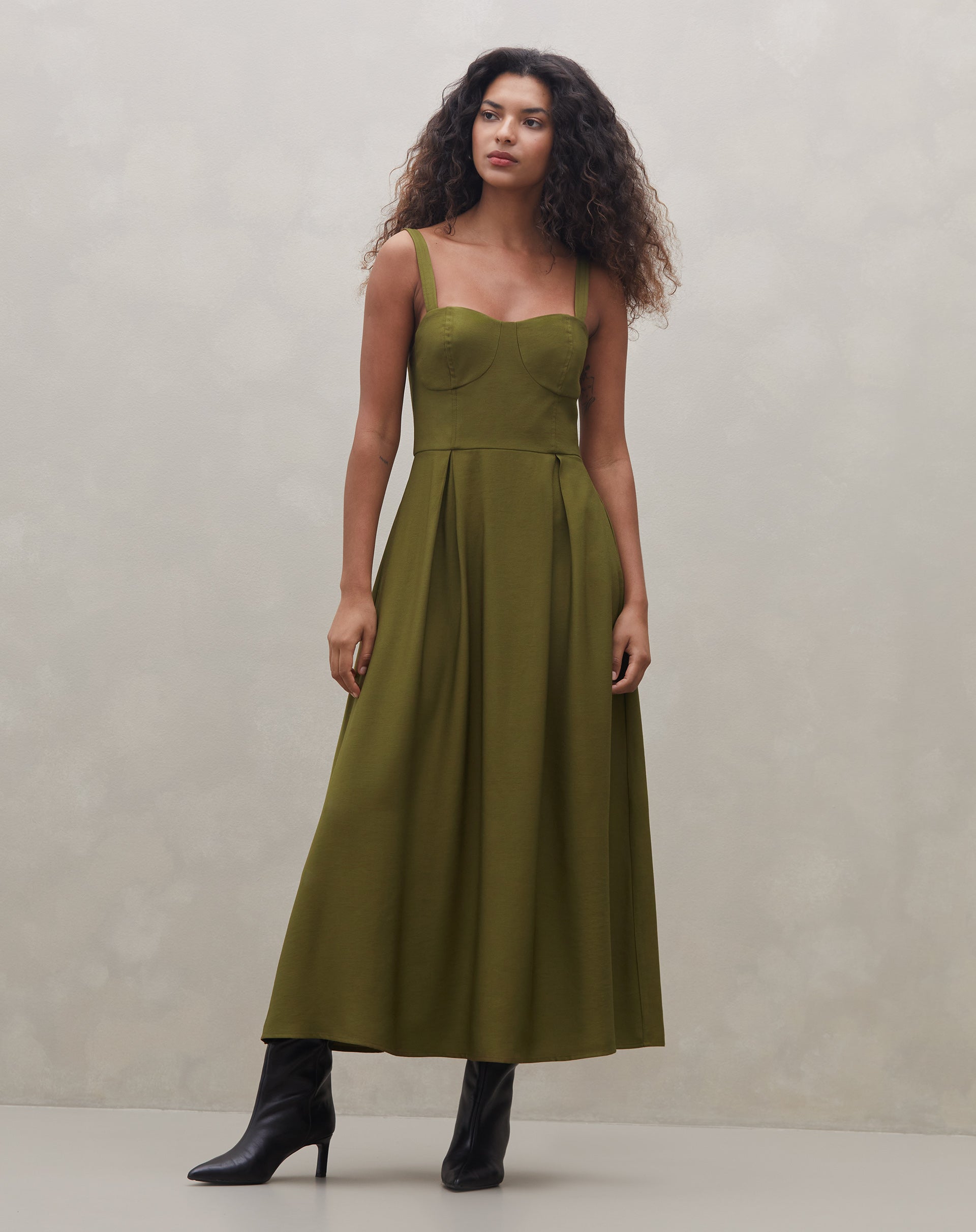 Vestido Alfaiataria com Pregas - Verde Militar