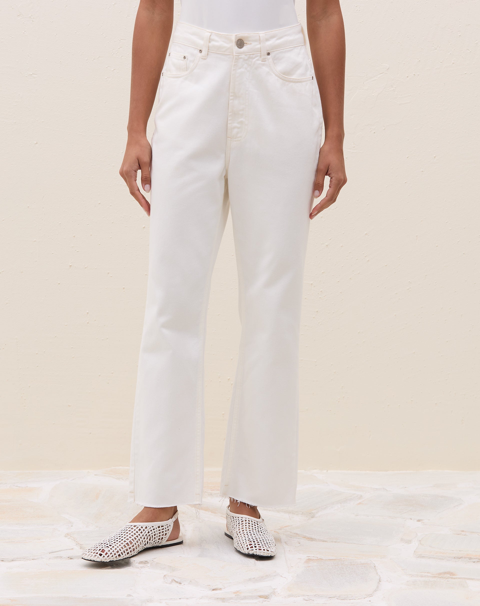 Calça Reta Cropped de Sarja - Off-white