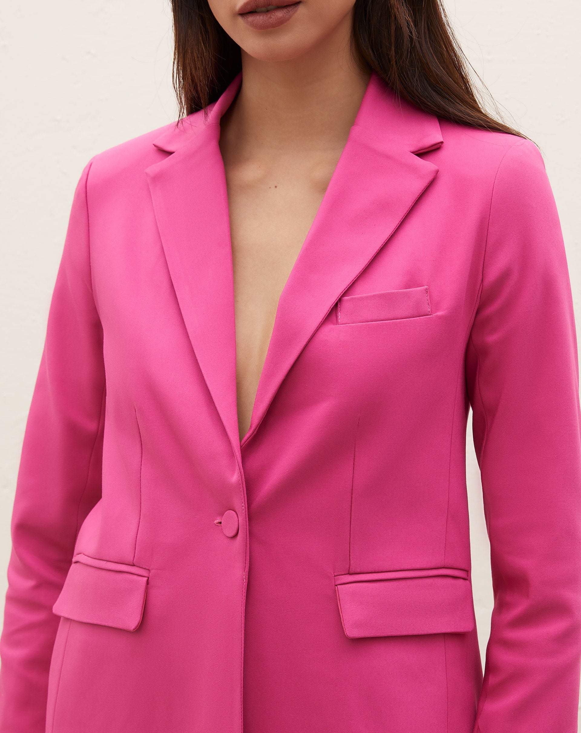 Blazer Reto com Bolso e Lapela - Rosa