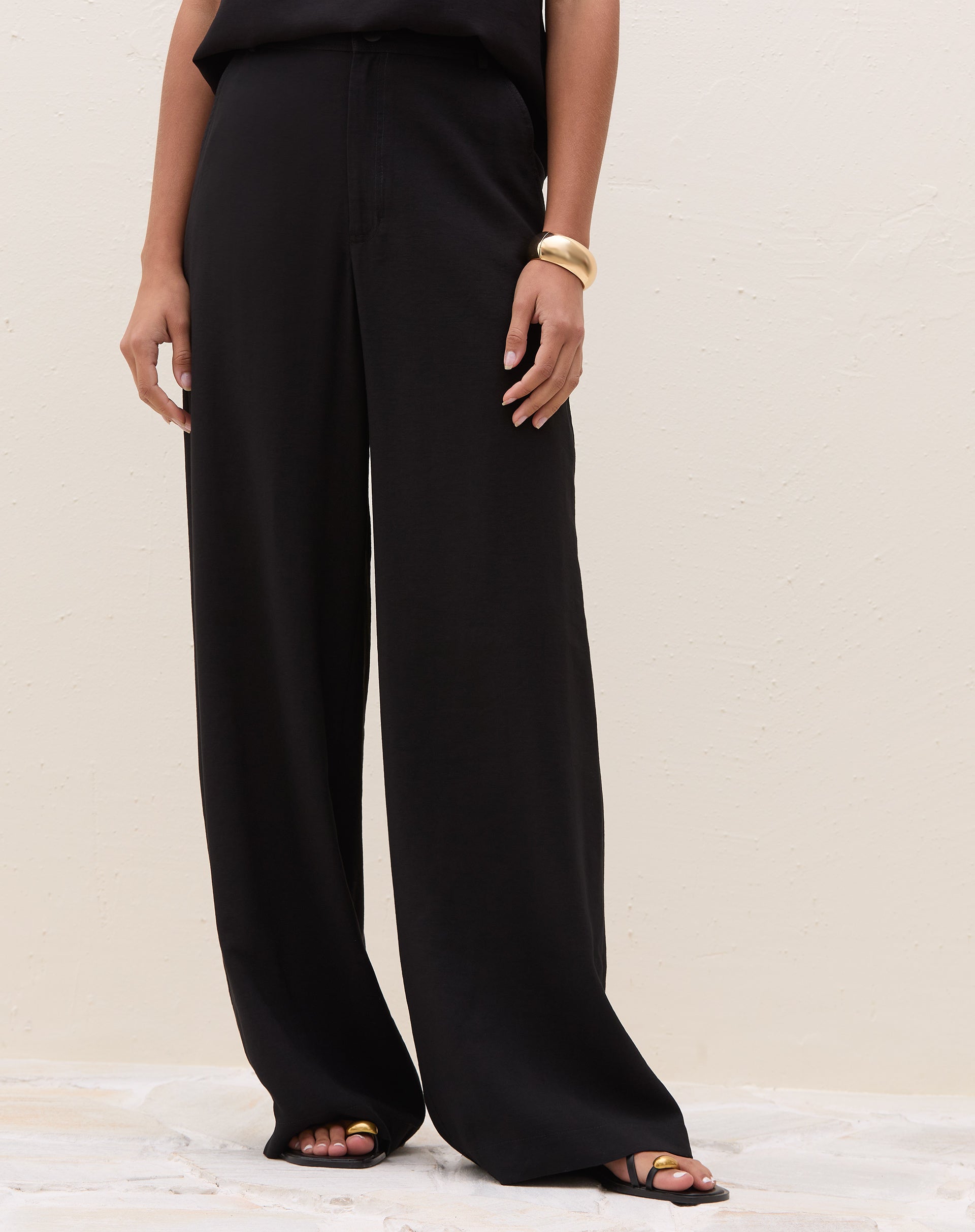 Calça Wide de Alfaiataria - Preto