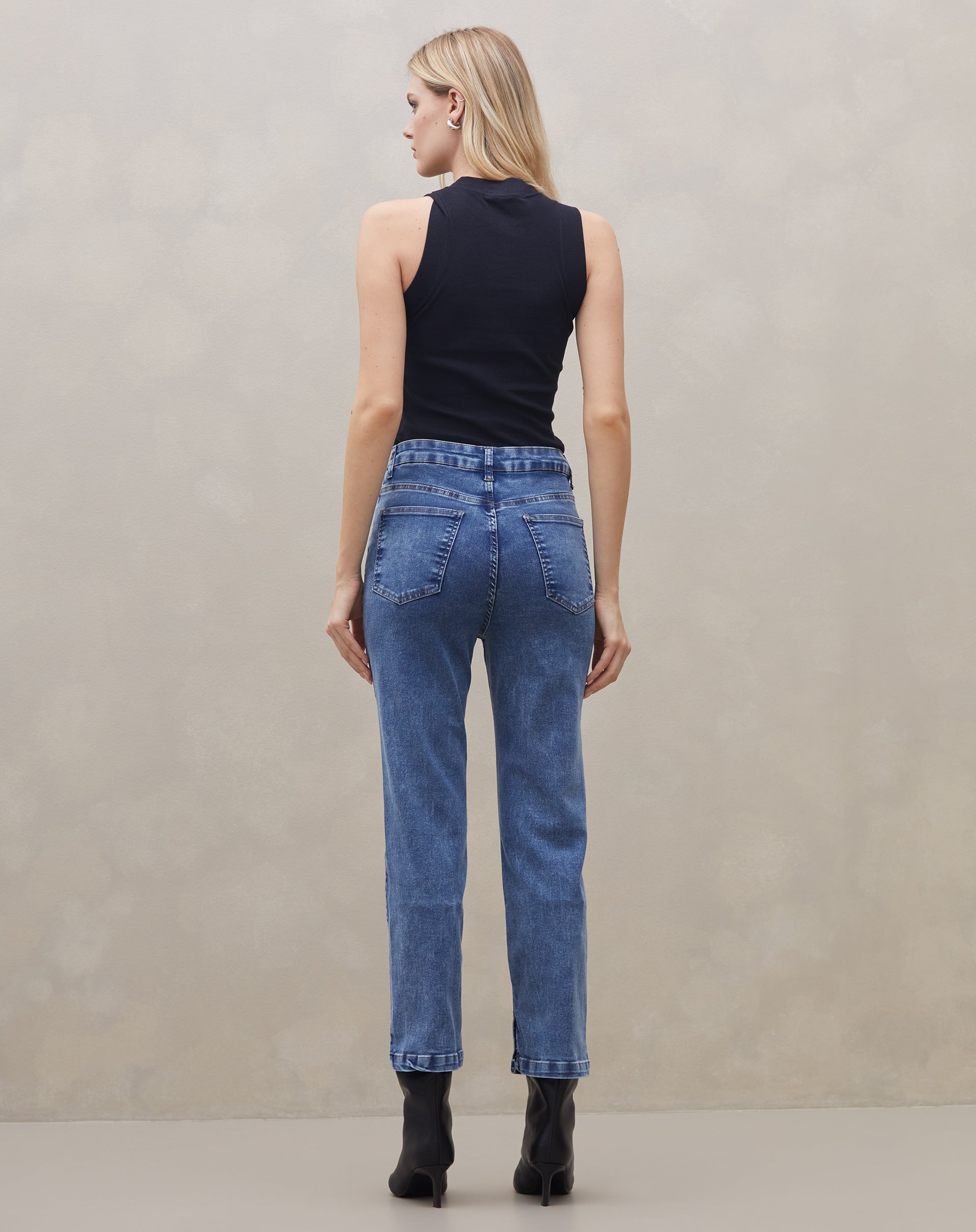 Calça Reta Cropped Jeans - Azul Médio