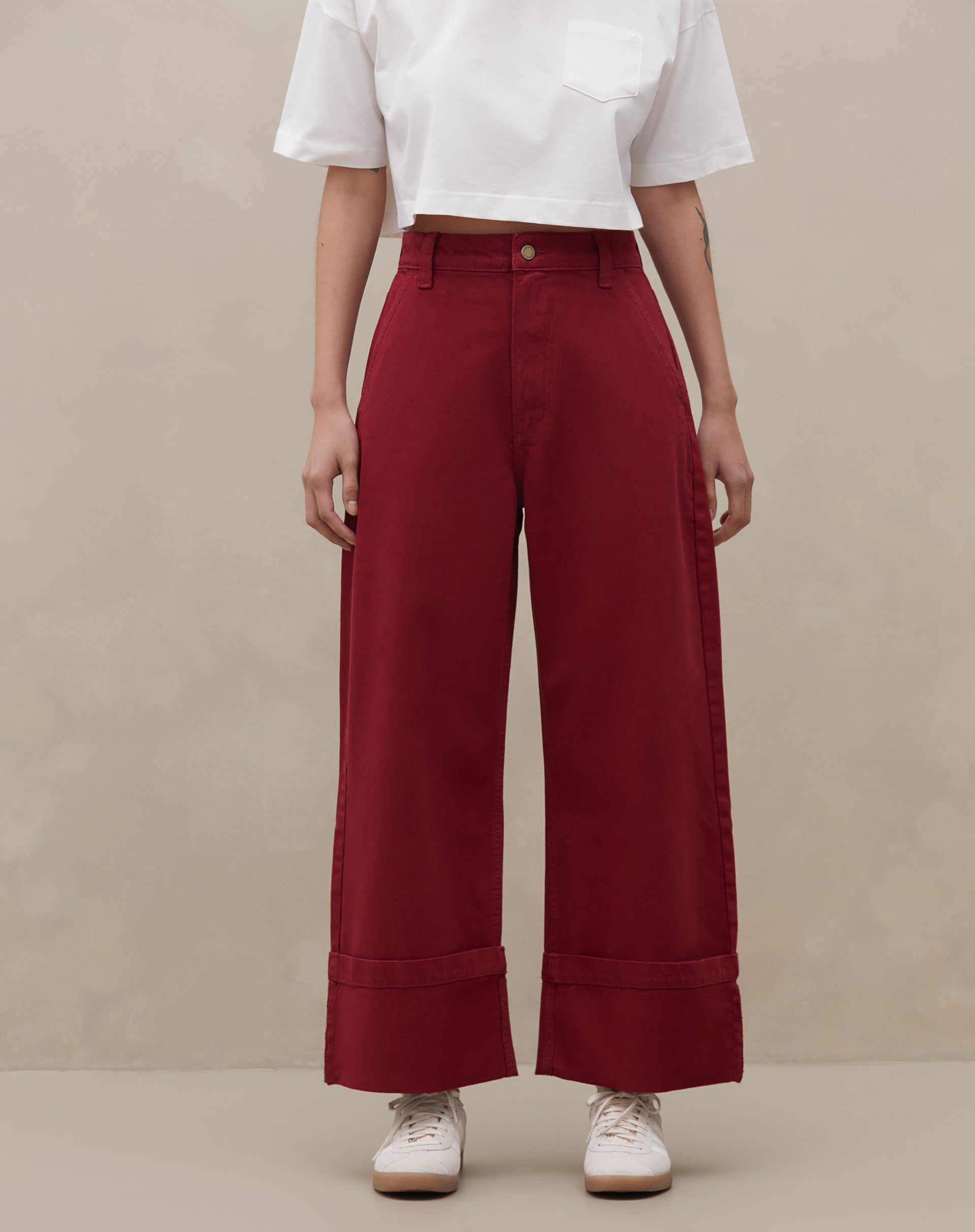 Calça Cropped com Barra Virada Sarja - Vinho