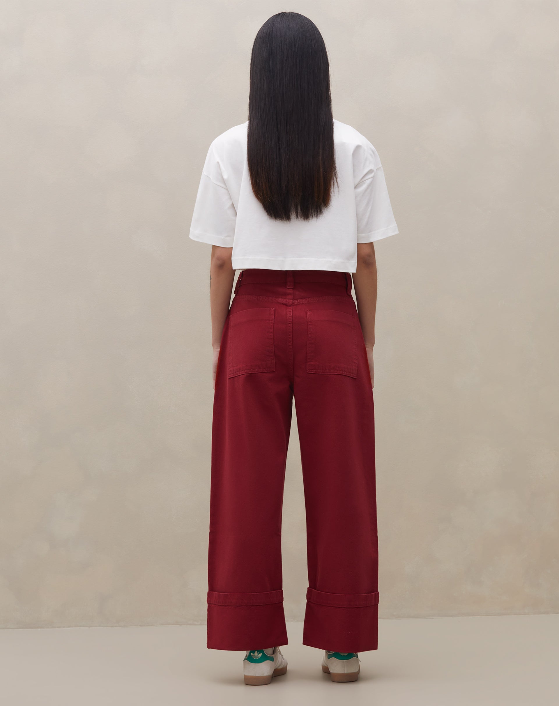 Calça Cropped com Barra Virada Sarja - Vinho