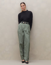 Calça Reta de Pregas Alfaiataria - Verde Militar