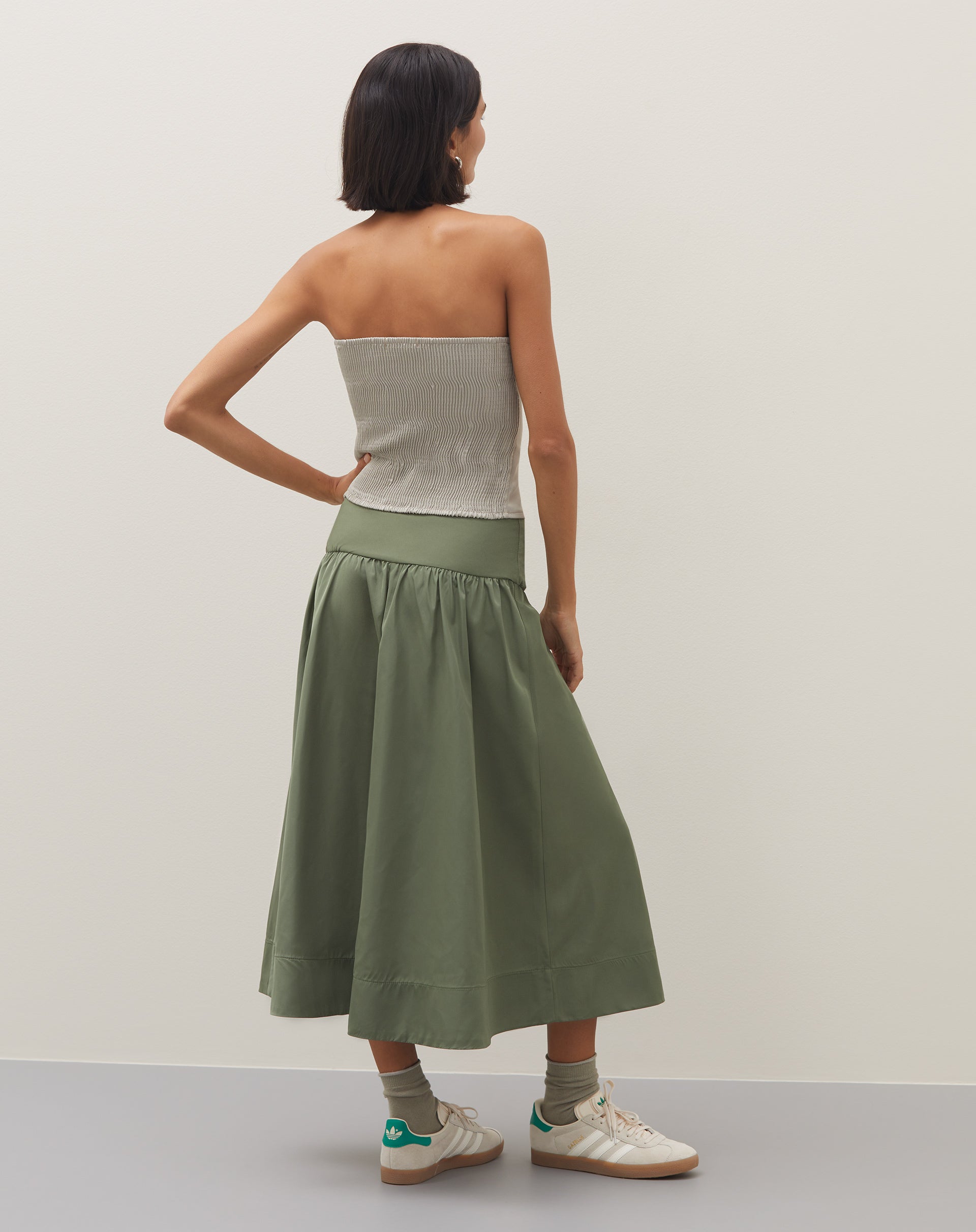 Saia Midi com Pala Alfaiataria - Verde Militar