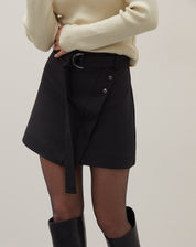 MINISAIA TRANSPASSADA COM CINTO - PRETO