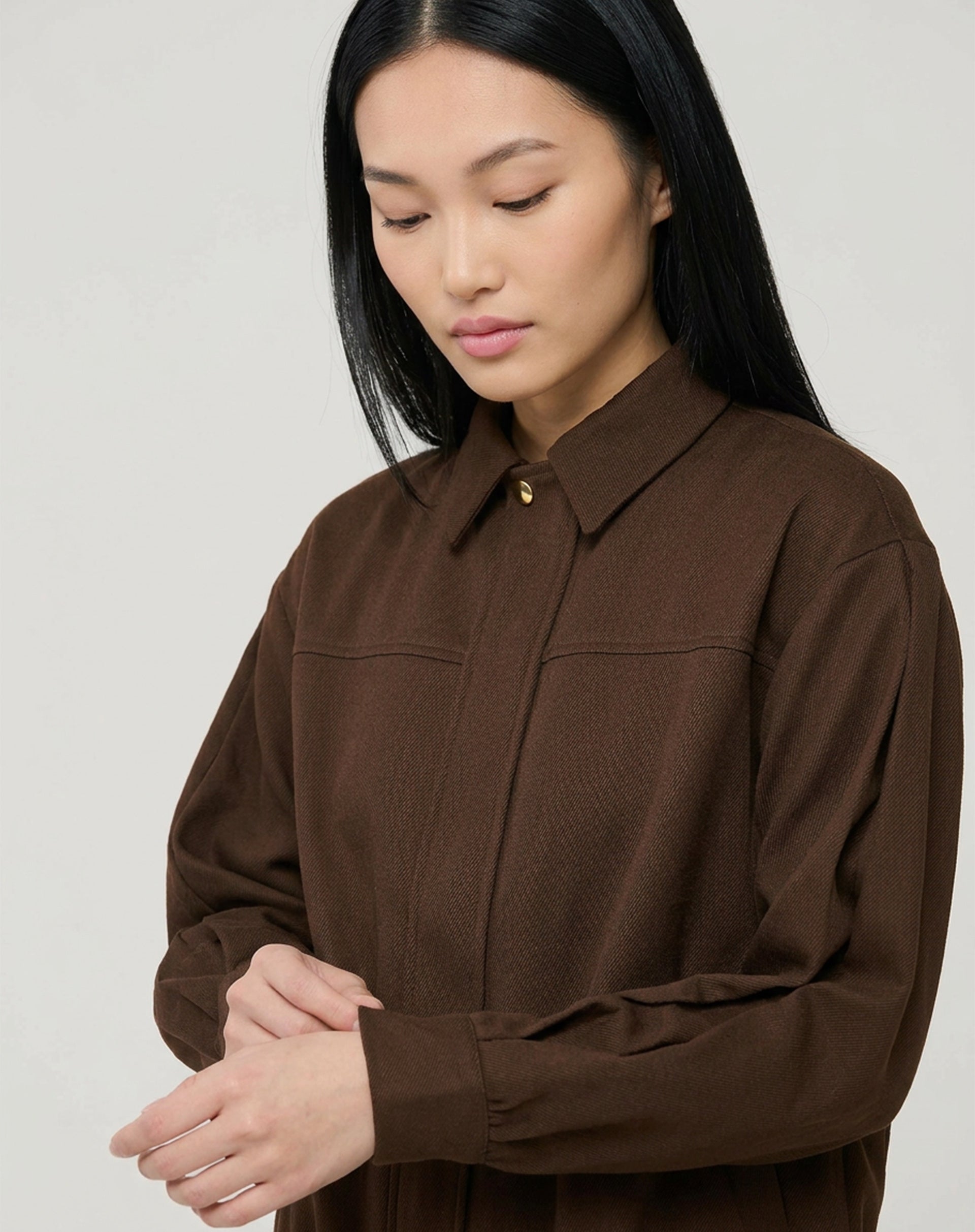 CASACO COM PUNHO LARGO - MARROM