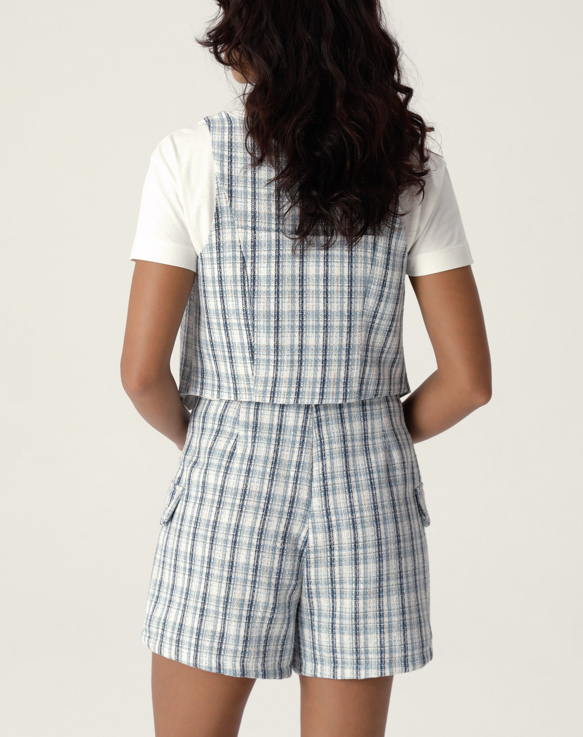 50310831_0015_shorts-frente-transpassada-de-alfaiataria-azul_3_f1e39d66-b245-4c72-82a1-4667e25eee18.jpg