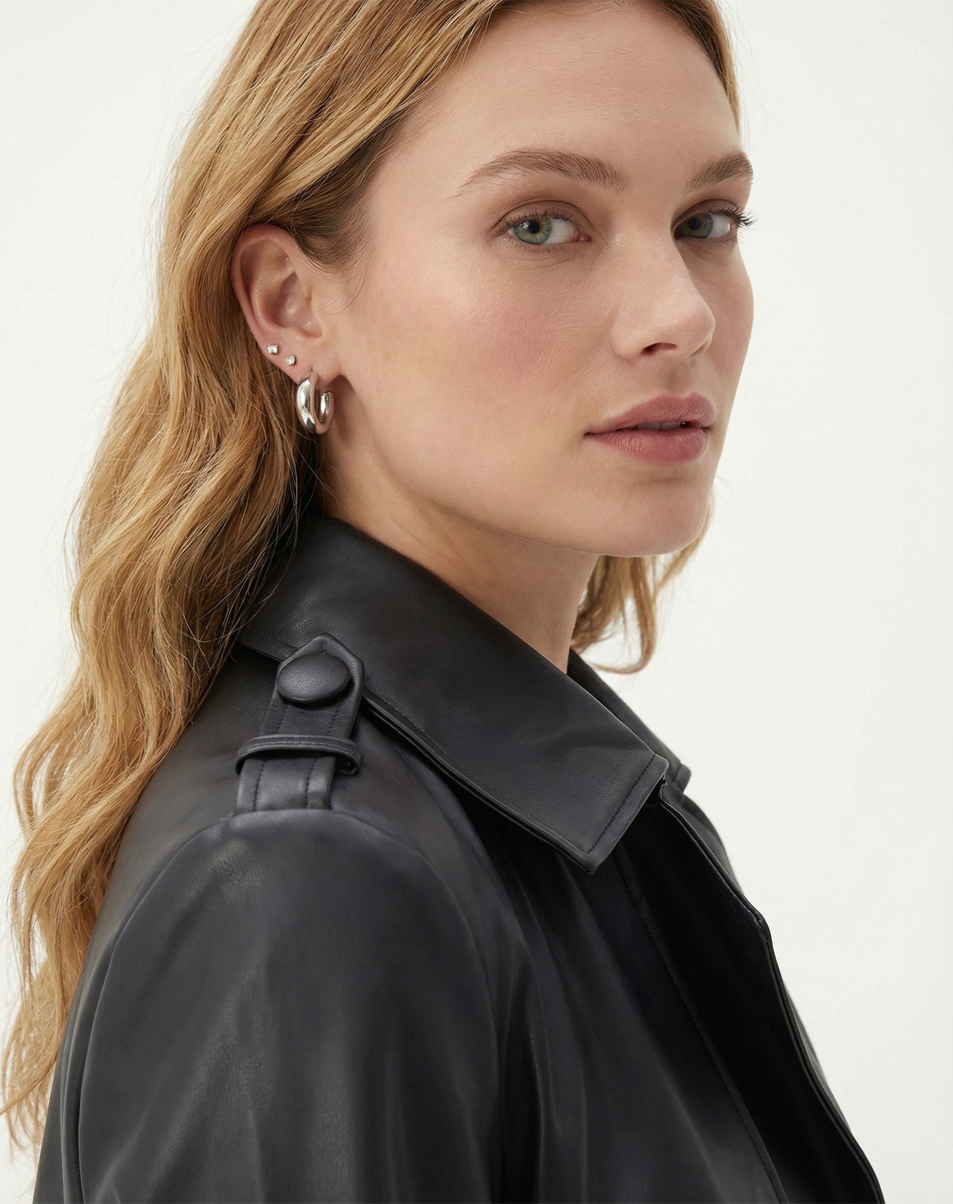 TRENCH COAT COM CINTO PU - PRETO