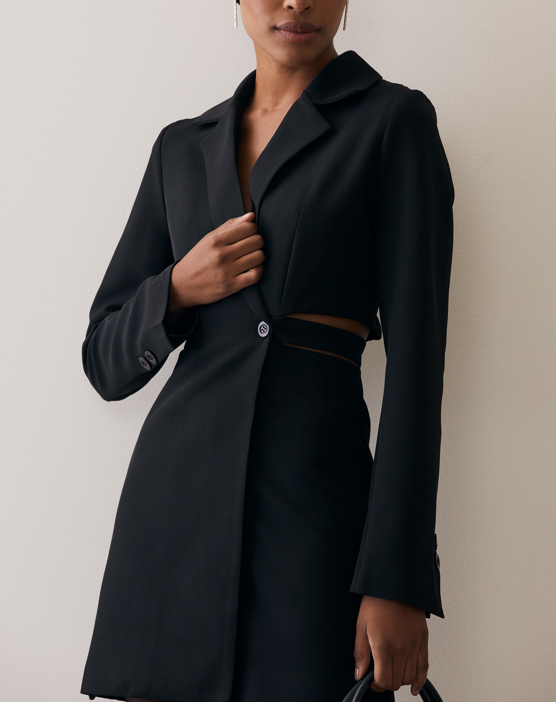 Vestido Curto Blazer com Abertura na Cintura - Preto