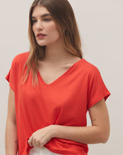 T-SHIRT VISCOSE DECOTE V LISA - VERMELHO