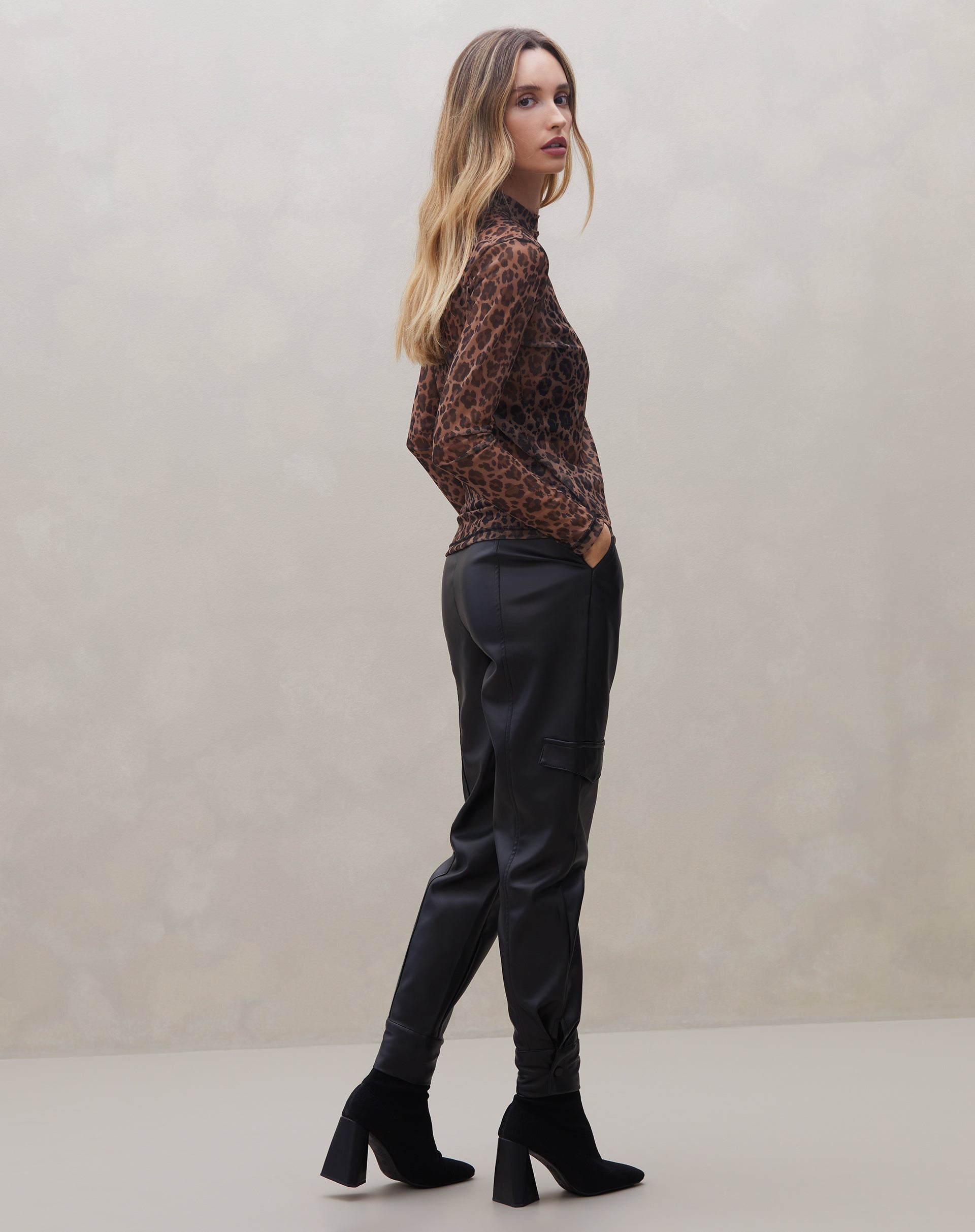 Blusa Gola Alta de Tule - Watersplash Leopard