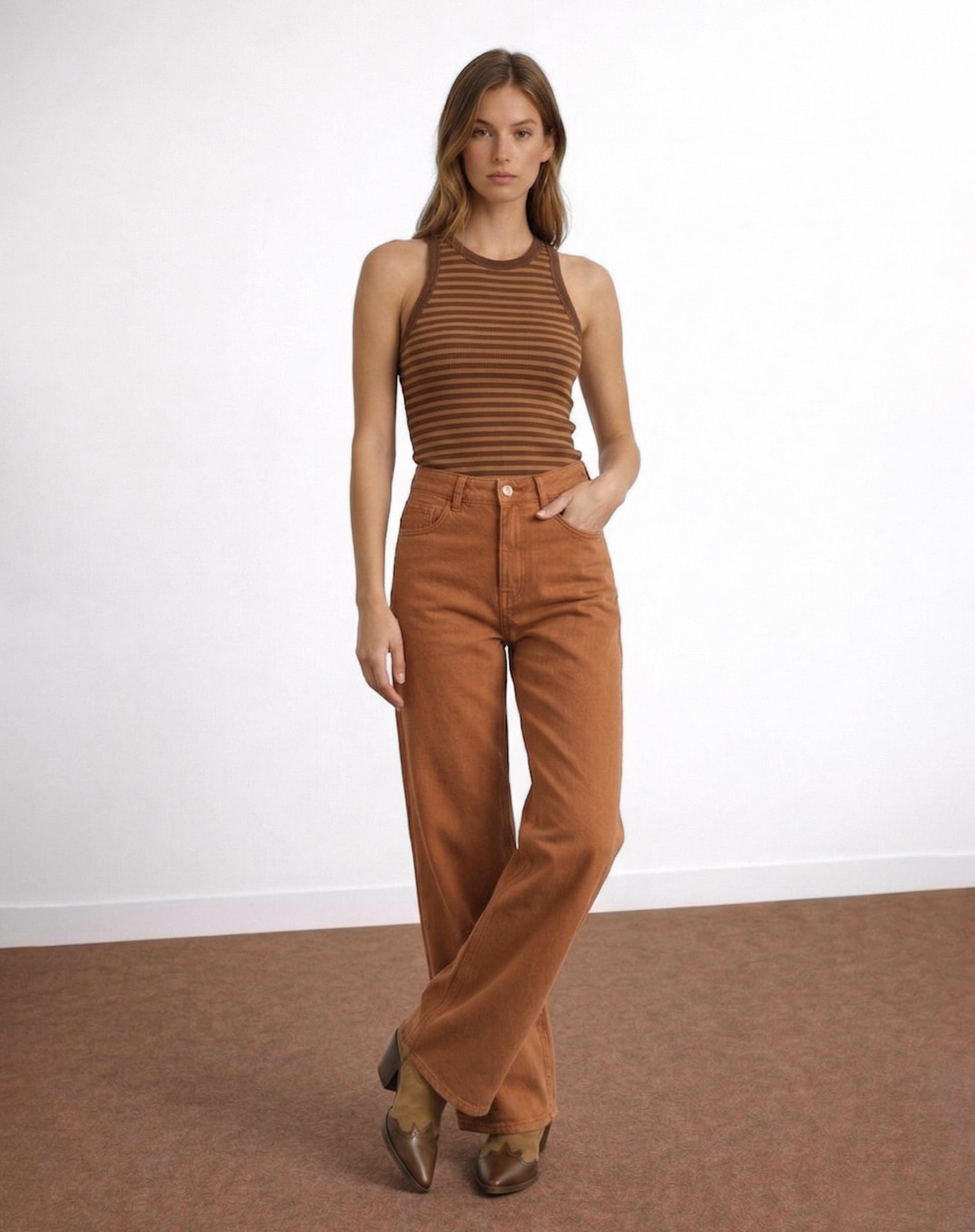 Regata Halter Listrada - Marrom