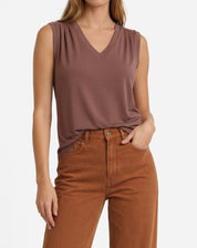 Blusa Decote V de Malha - Marrom