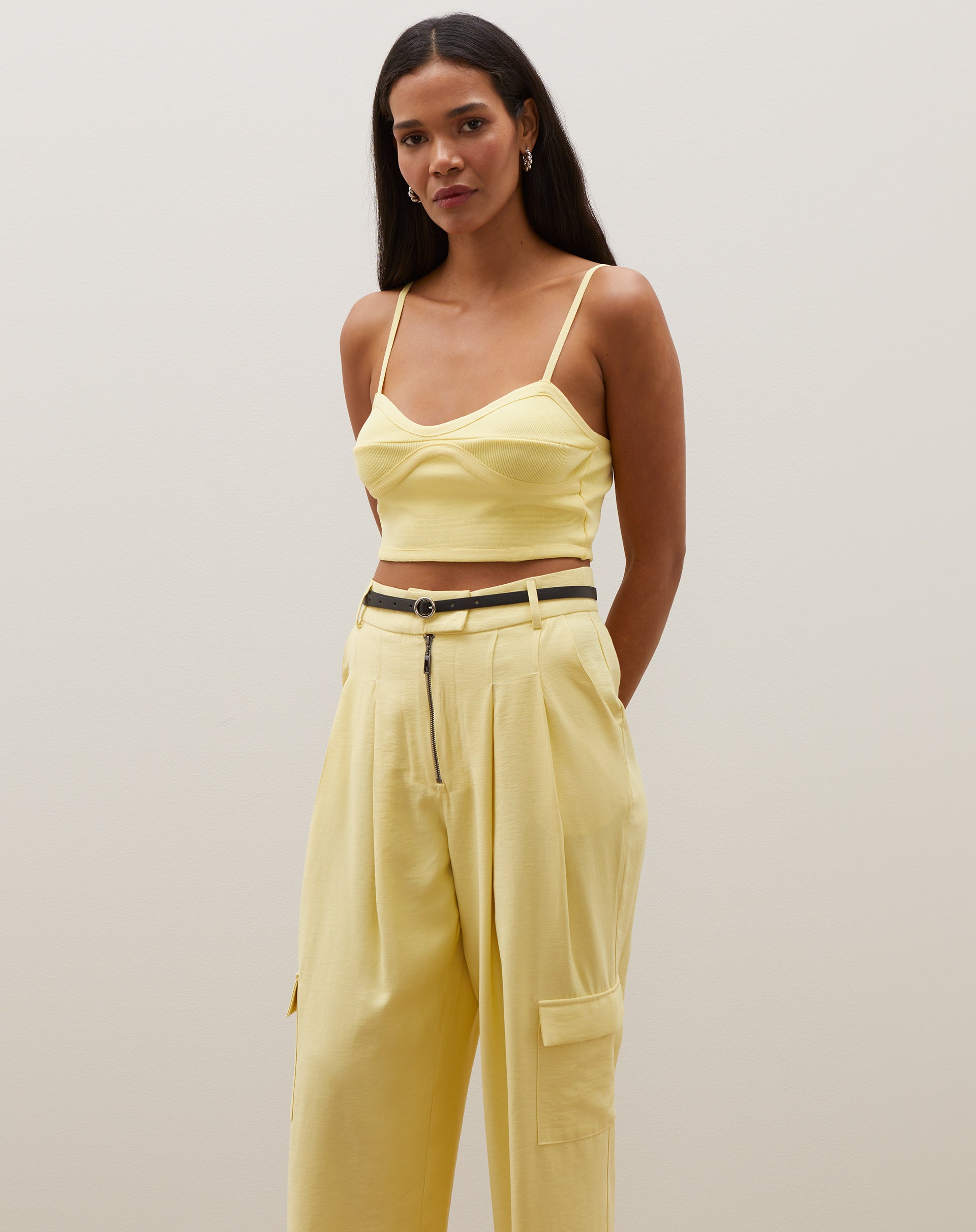 Top Cropped de Tricot - Amarelo Claro