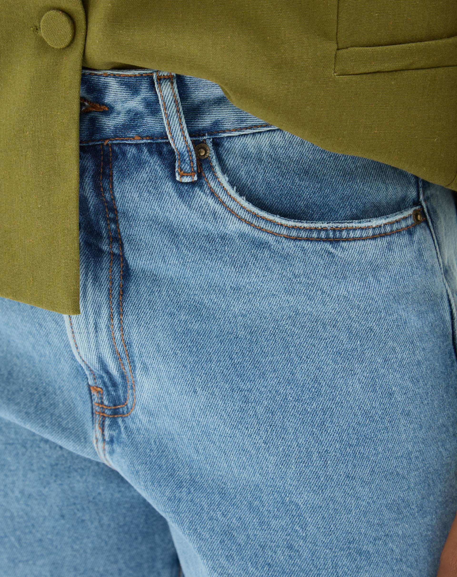 Bermuda Jeans Slim - Azul Médio