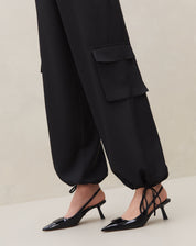 Calça Cargo com Amarração no Tornozelo  - Preto